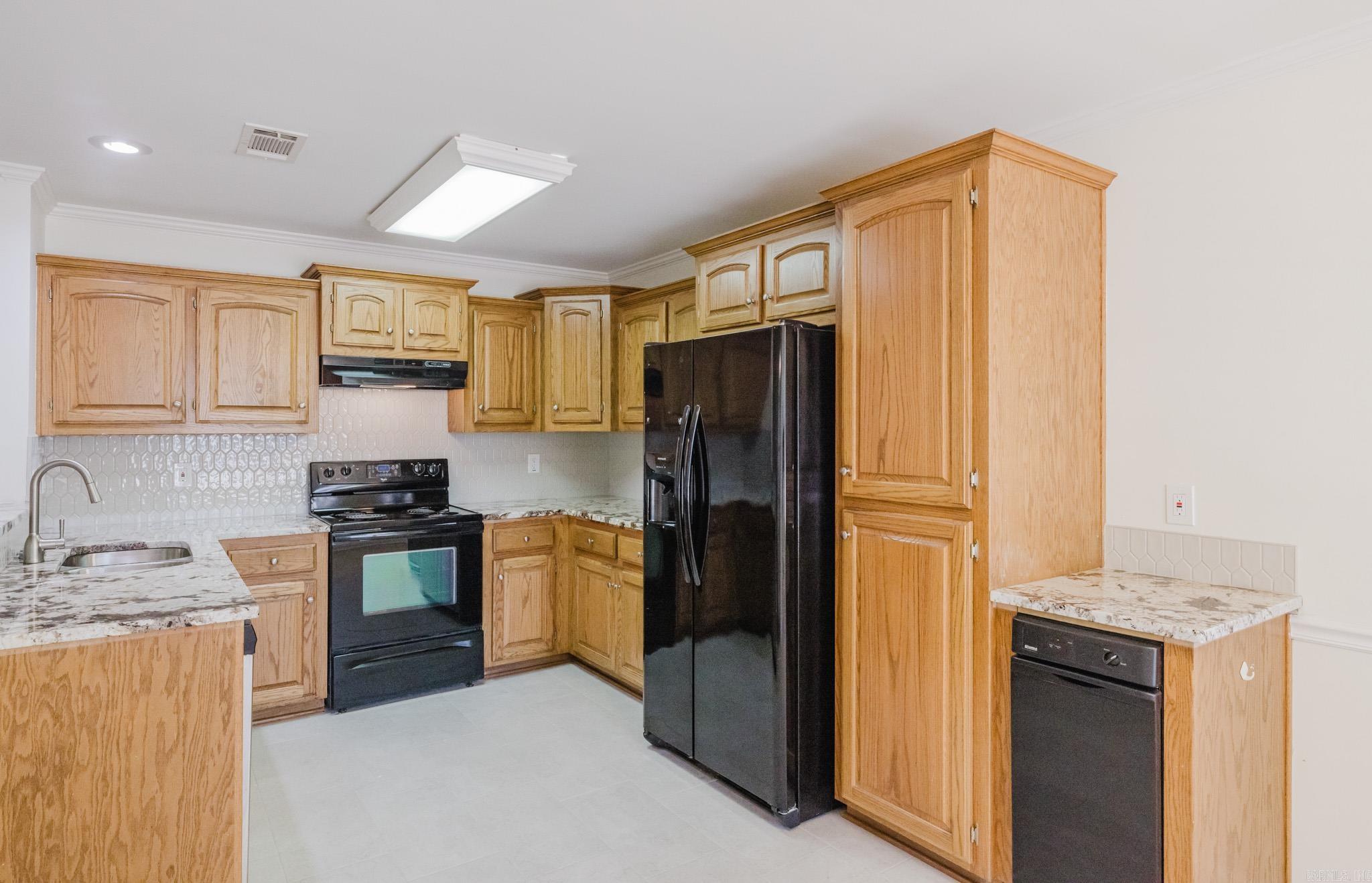 5126 Buckingham Place Property Photo 5