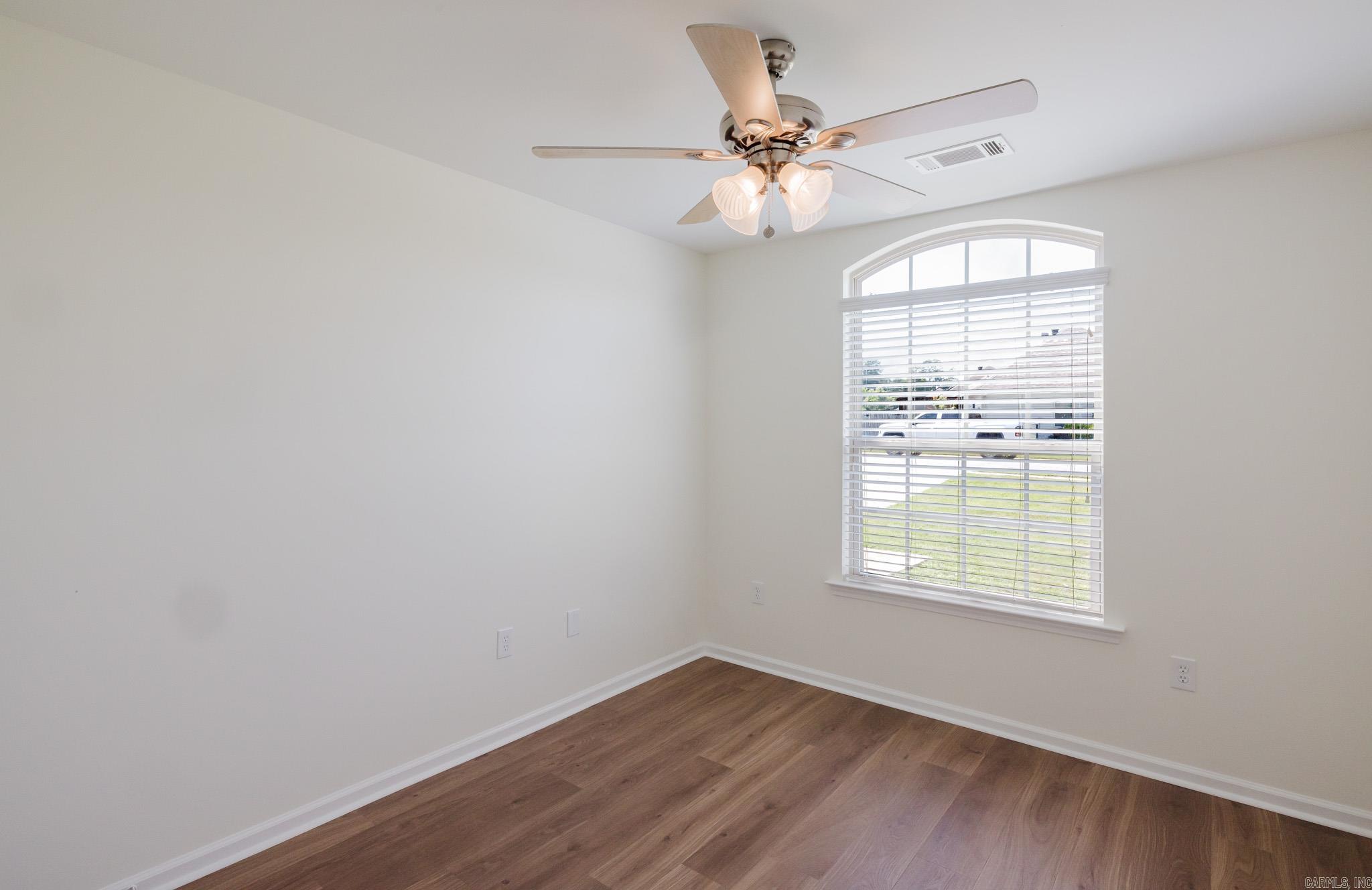 5126 Buckingham Place Property Photo 14
