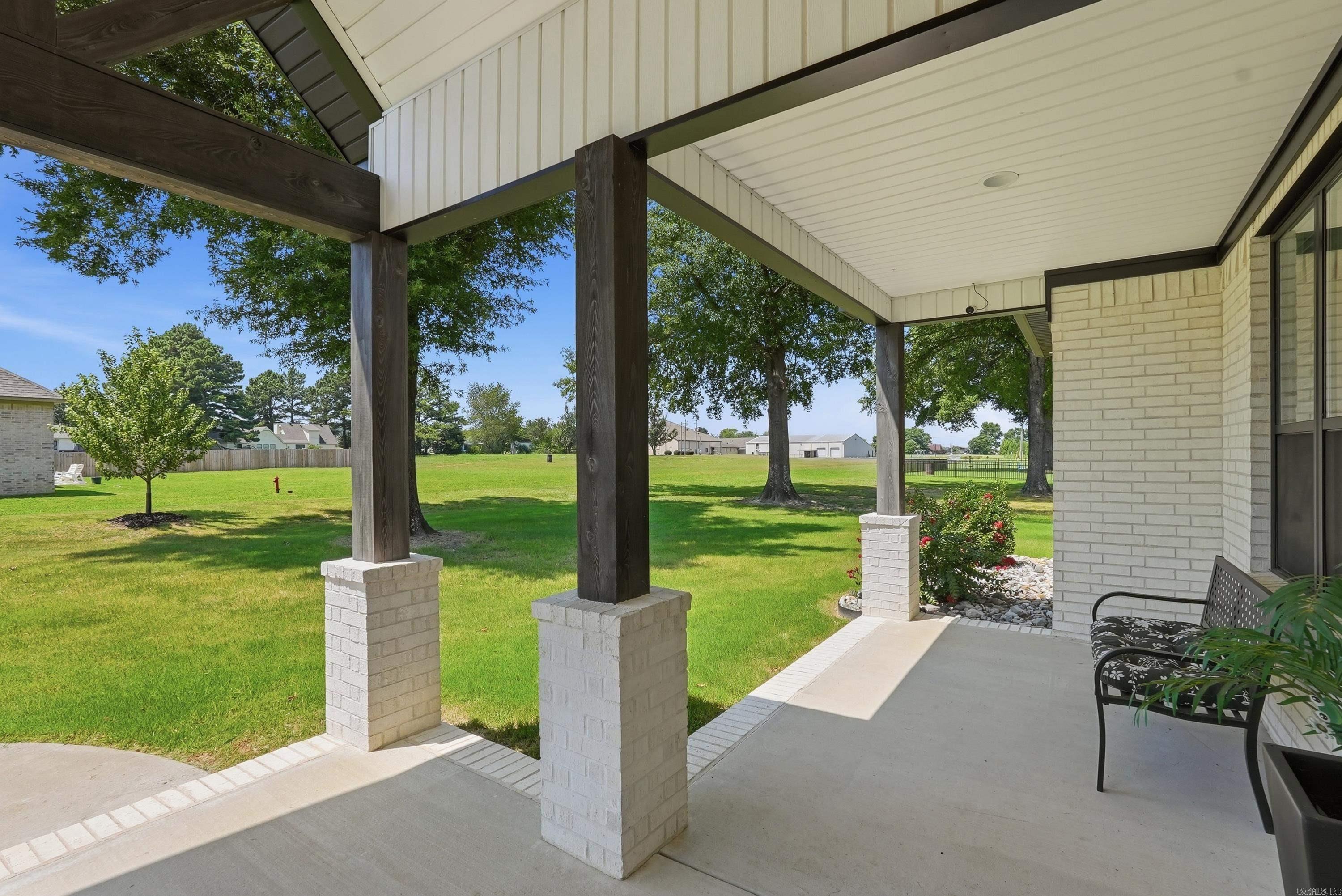 29 Country Meadows Drive Property Photo 9