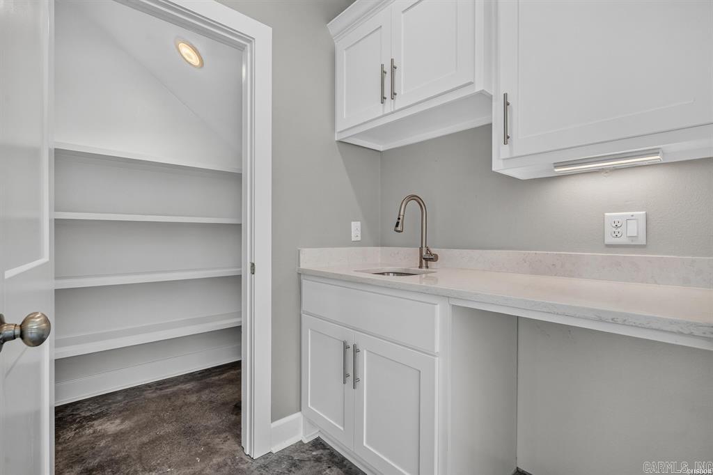 150 Villa Pointe A Property Photo 6