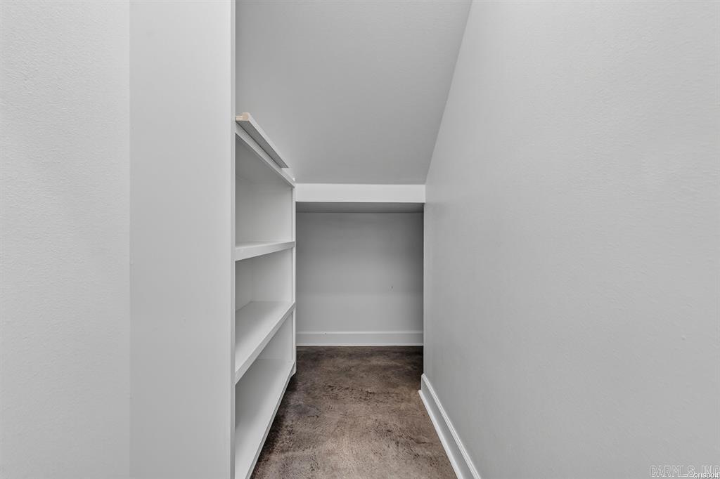 150 Villa Pointe B Property Photo 4