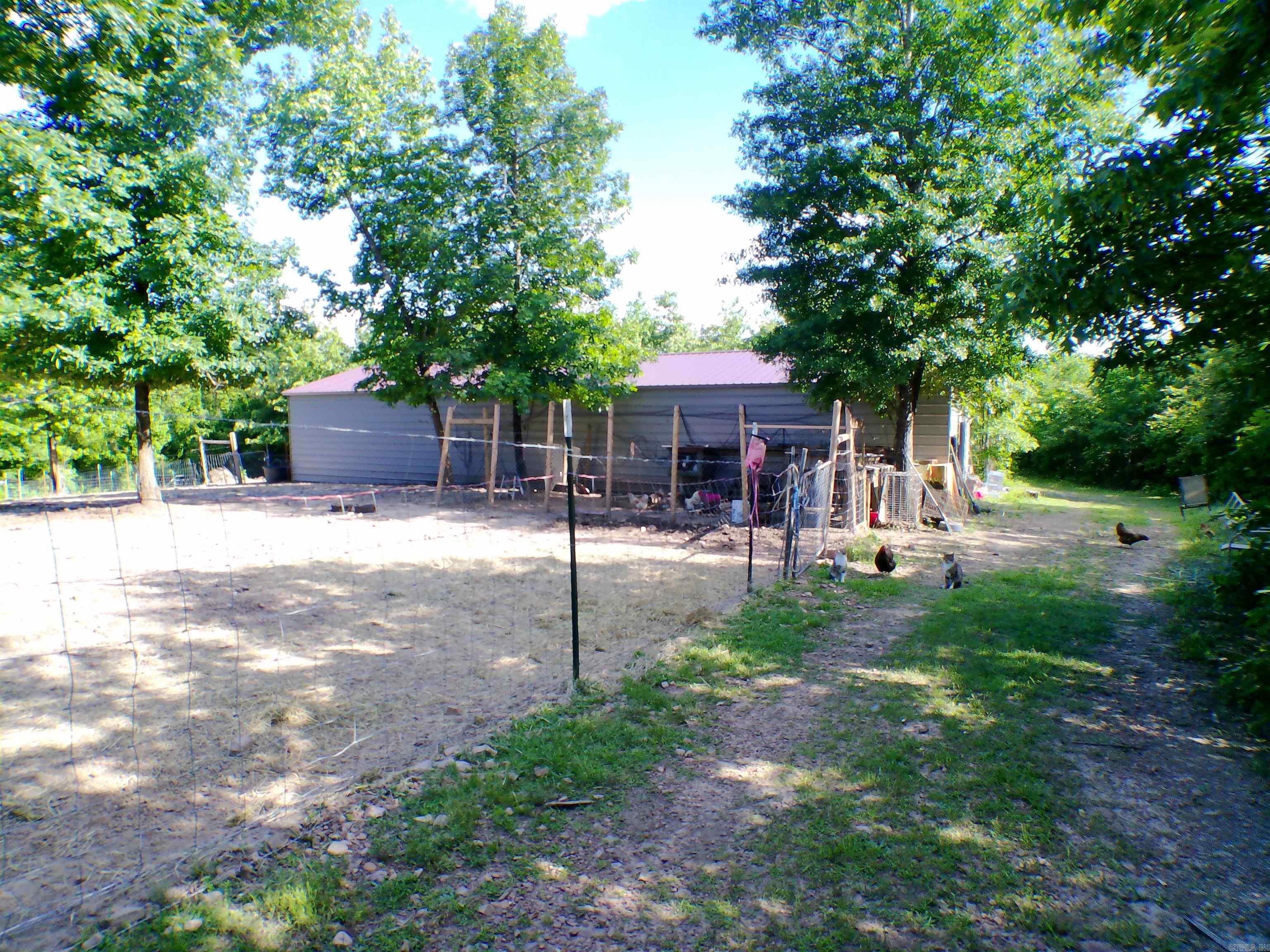 1417 Skyline Dr Property Photo 4