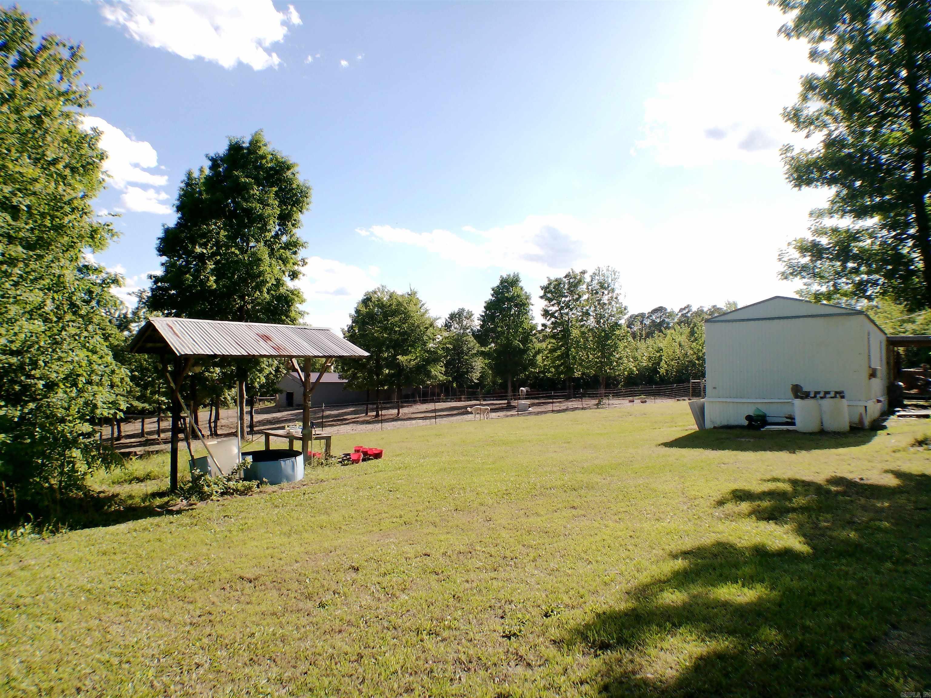 1417 Skyline Dr Property Photo 16