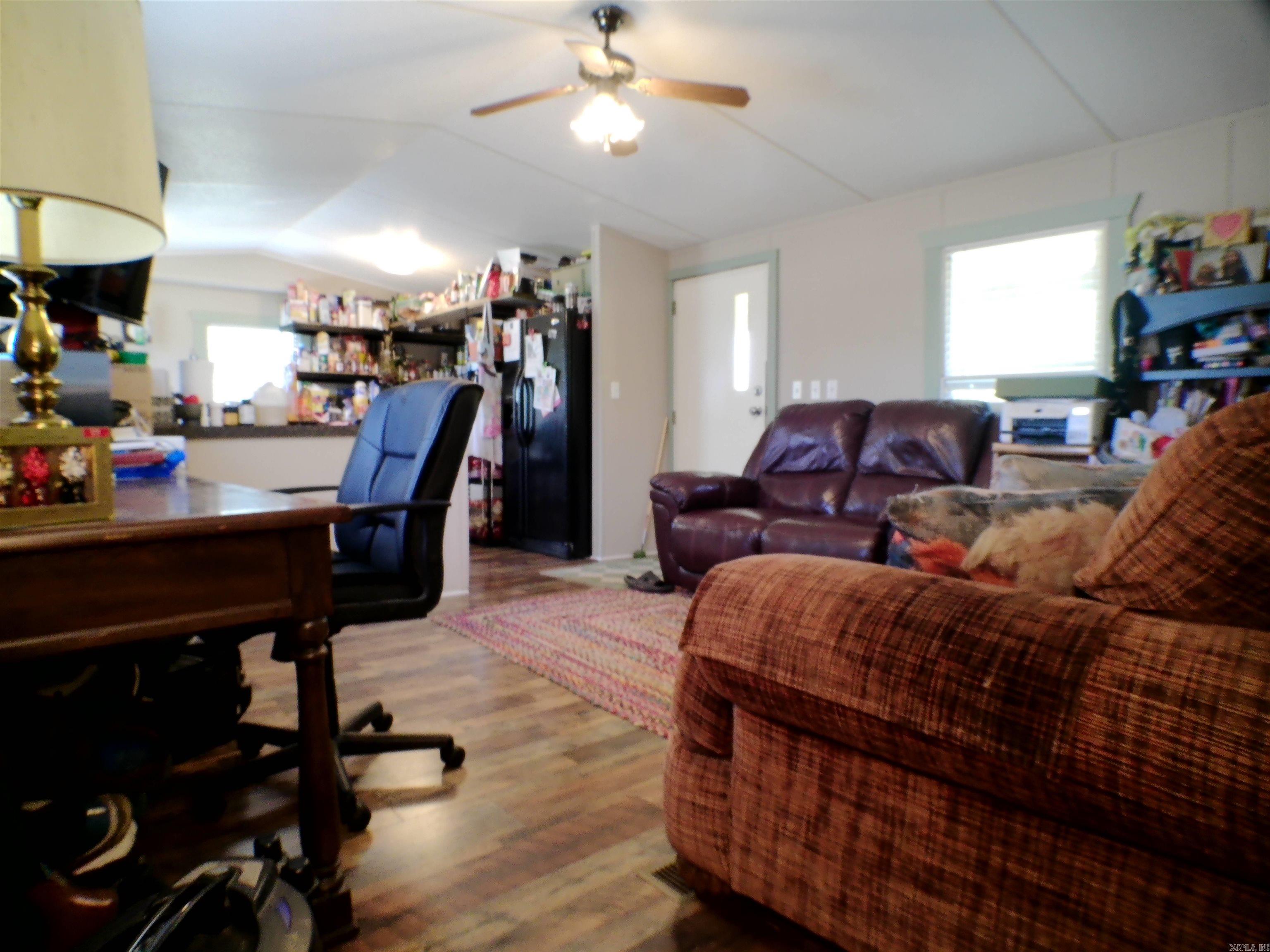 1417 Skyline Dr Property Photo 22
