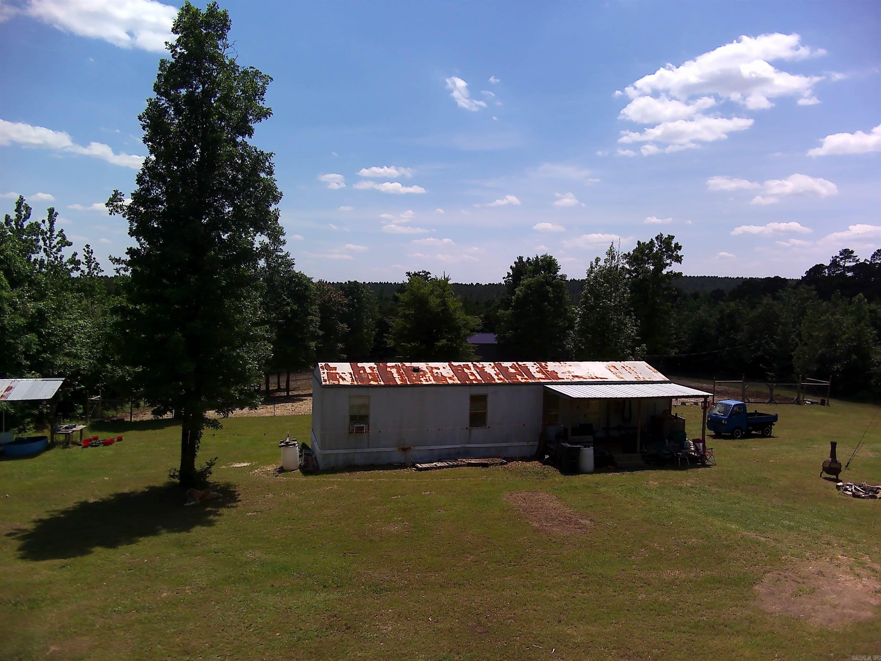 1417 Skyline Dr Property Photo 29