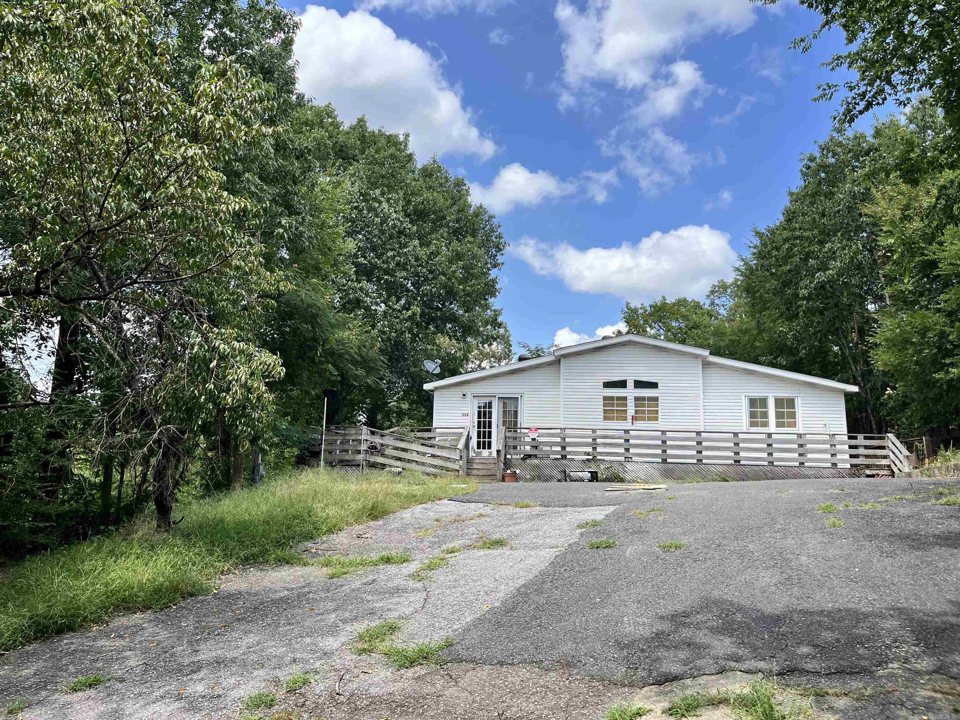 294 Ledgerock Rd Property Photo 2