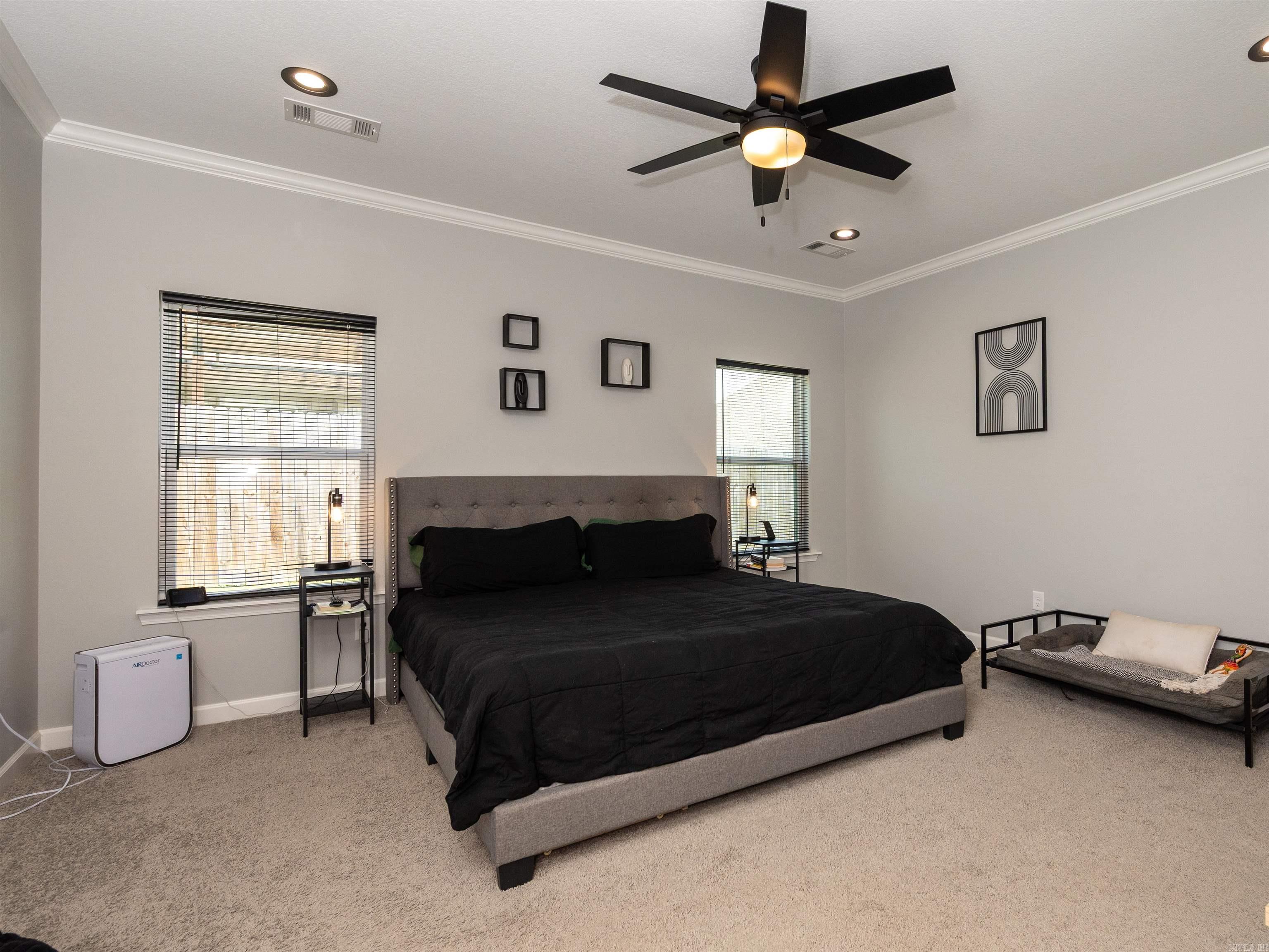 2112 Sable Oaks Circle Property Photo 8