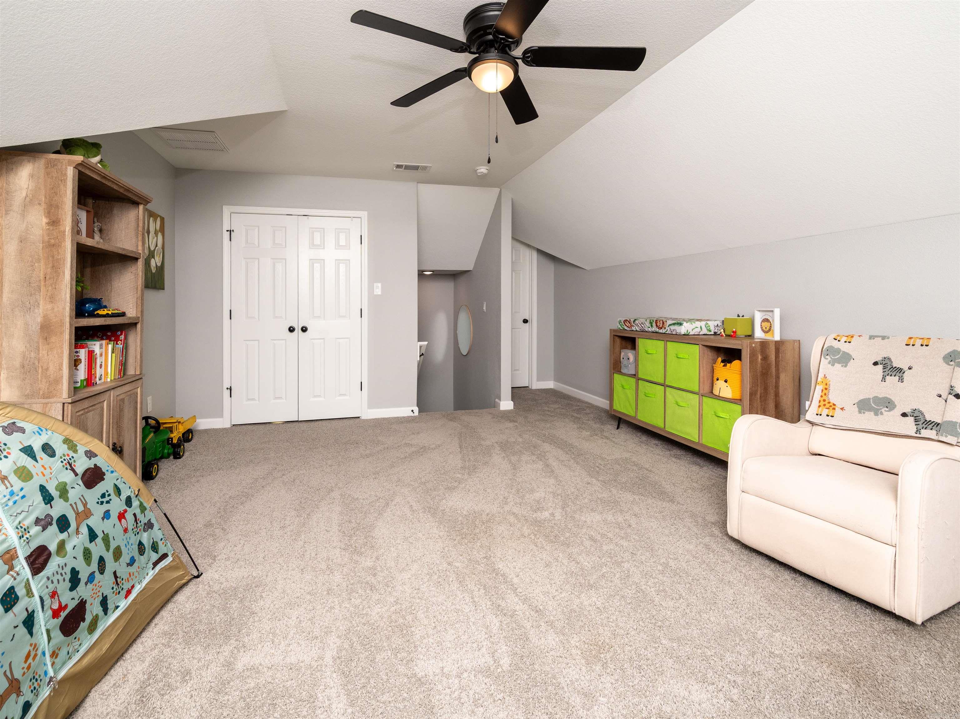 2112 Sable Oaks Circle Property Photo 14