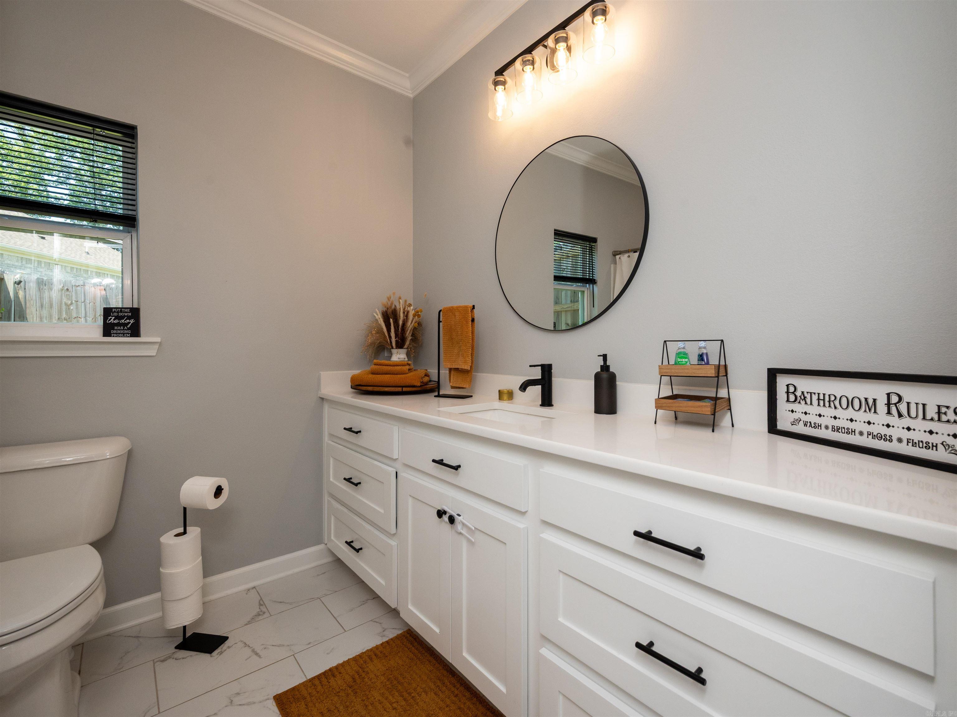 2112 Sable Oaks Circle Property Photo 18