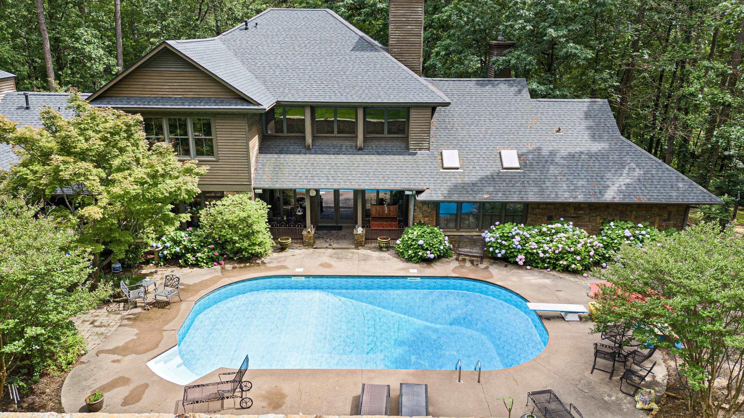 407 Dove Place Property Photo 1