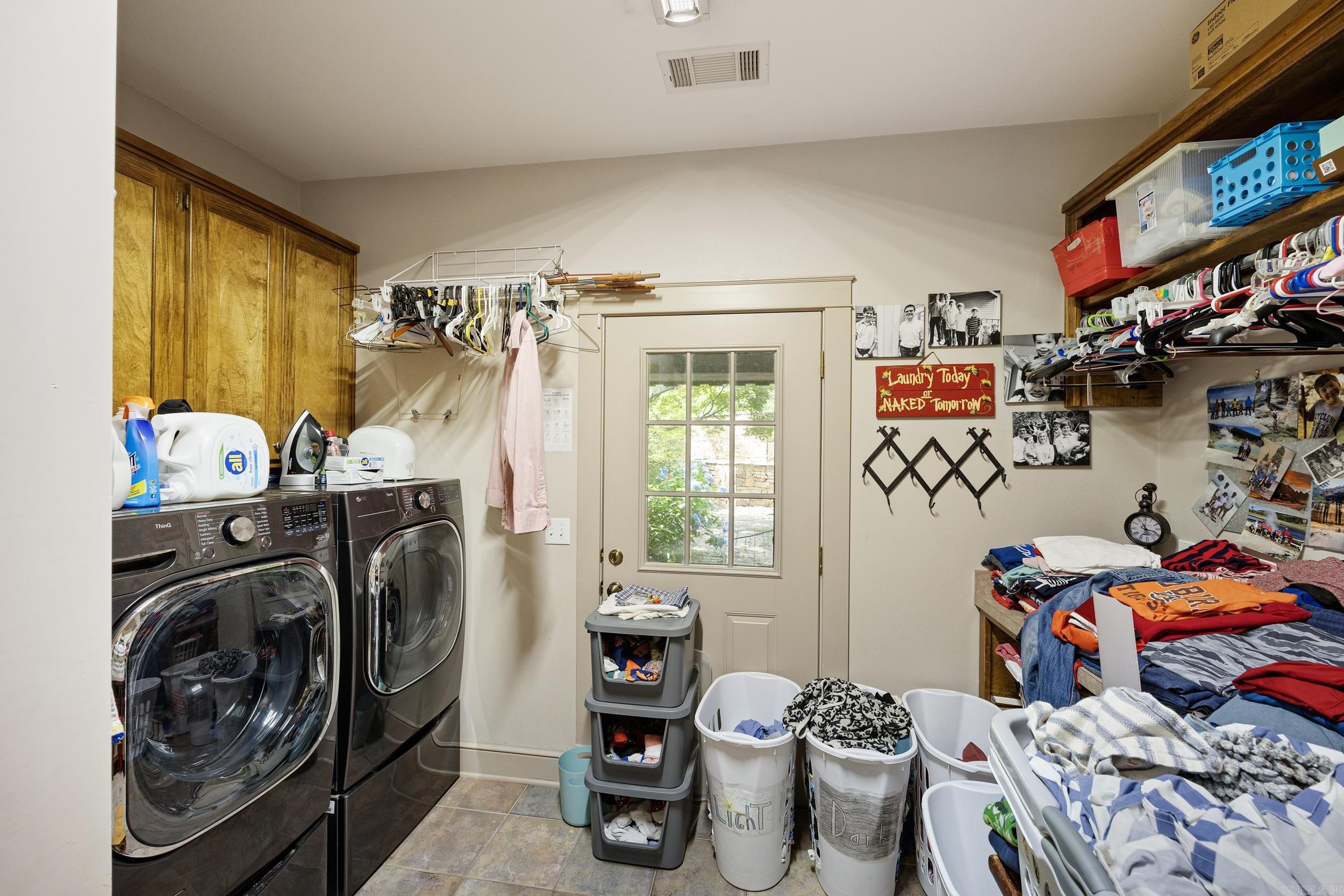 407 Dove Place Property Photo 44