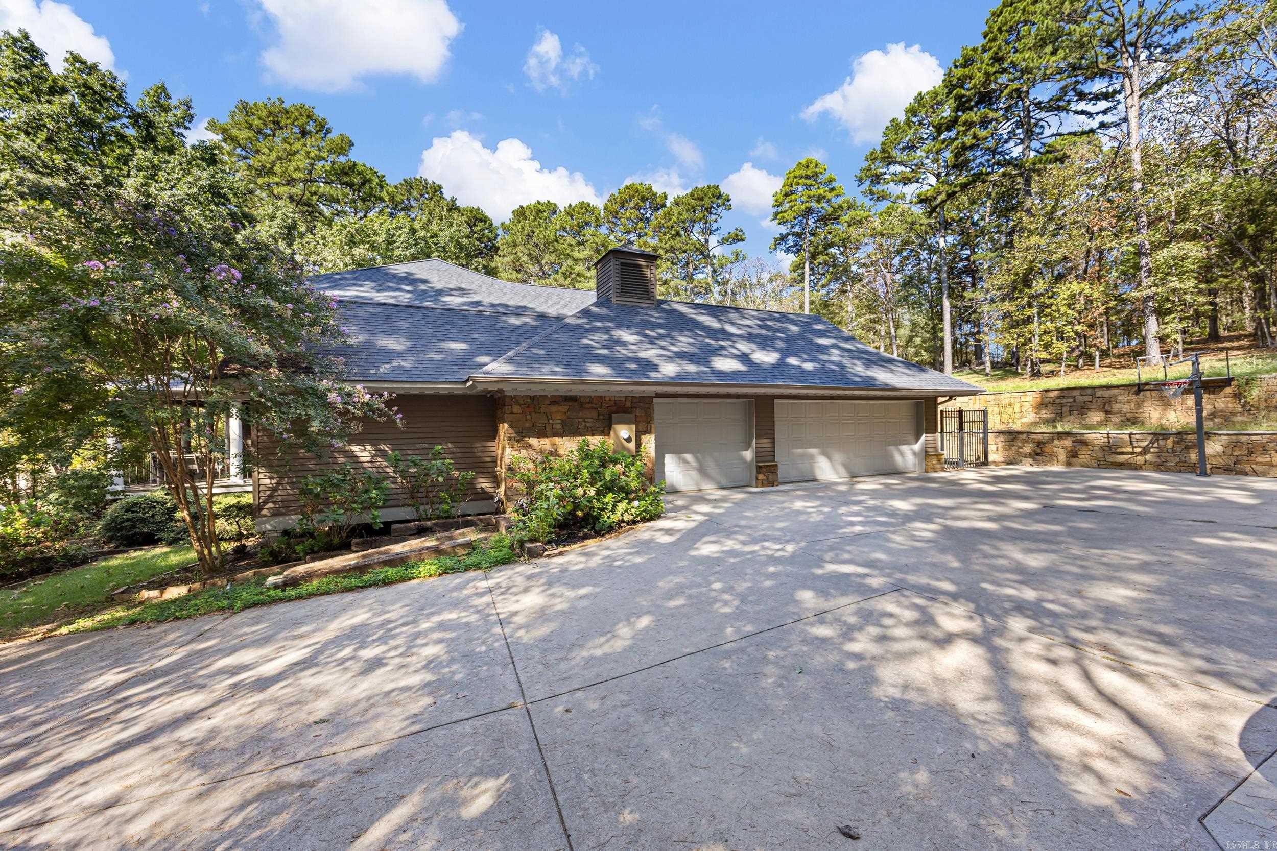 407 Dove Place Property Photo 46