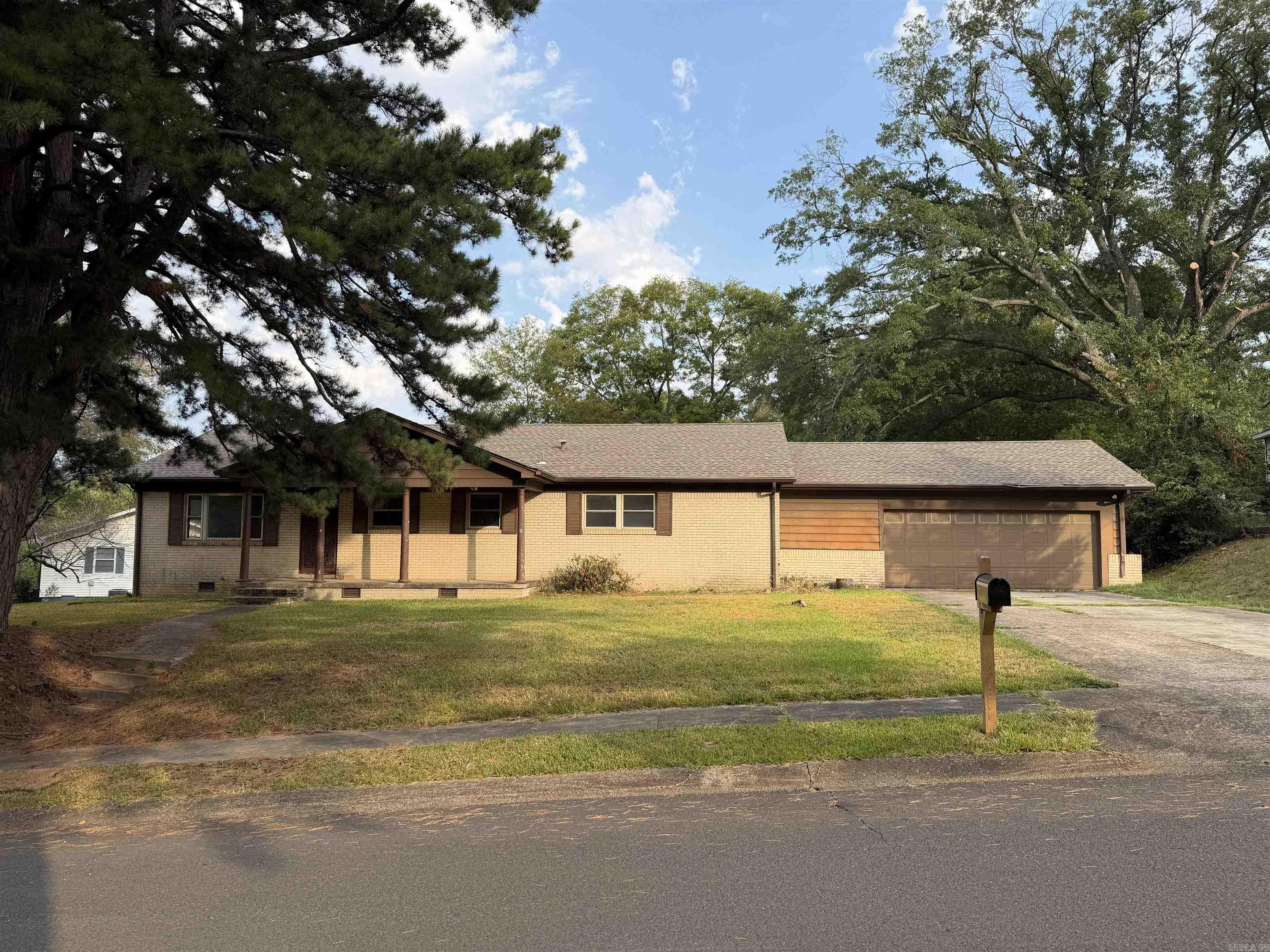 1008 North Place