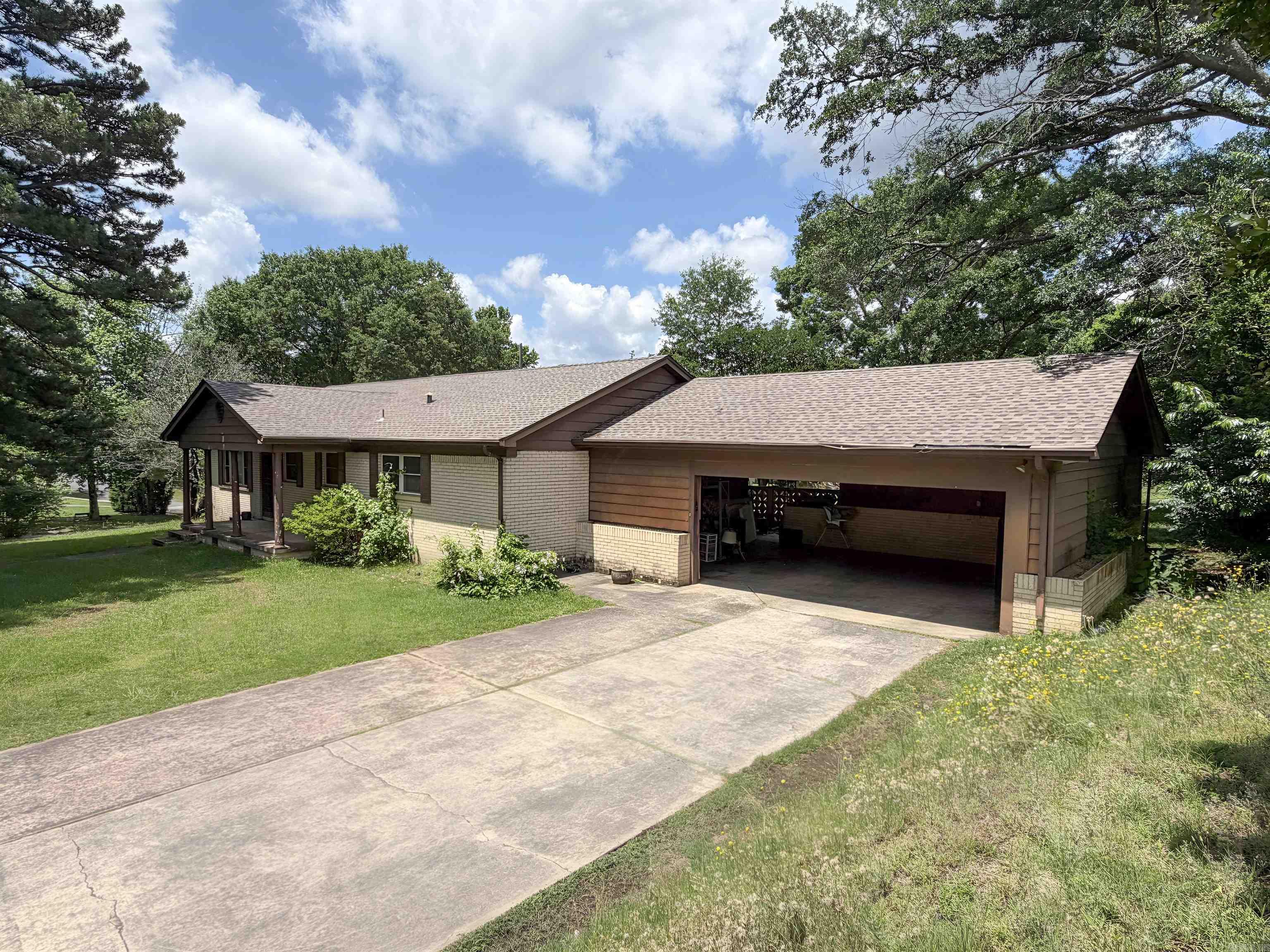 1008 North Place Property Photo 3