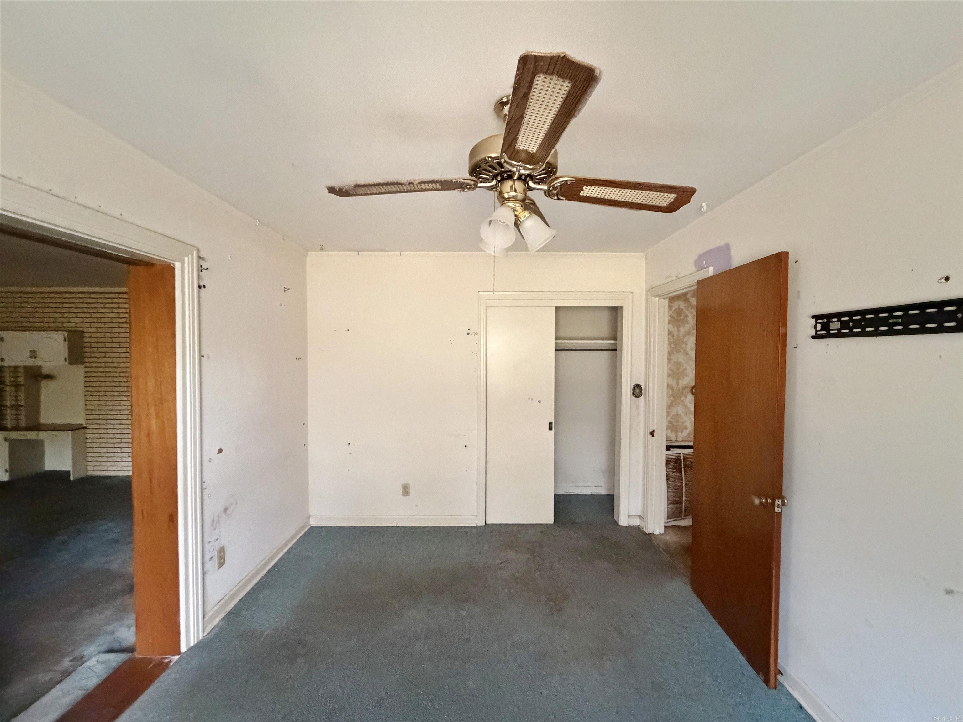 1008 North Place Property Photo 5