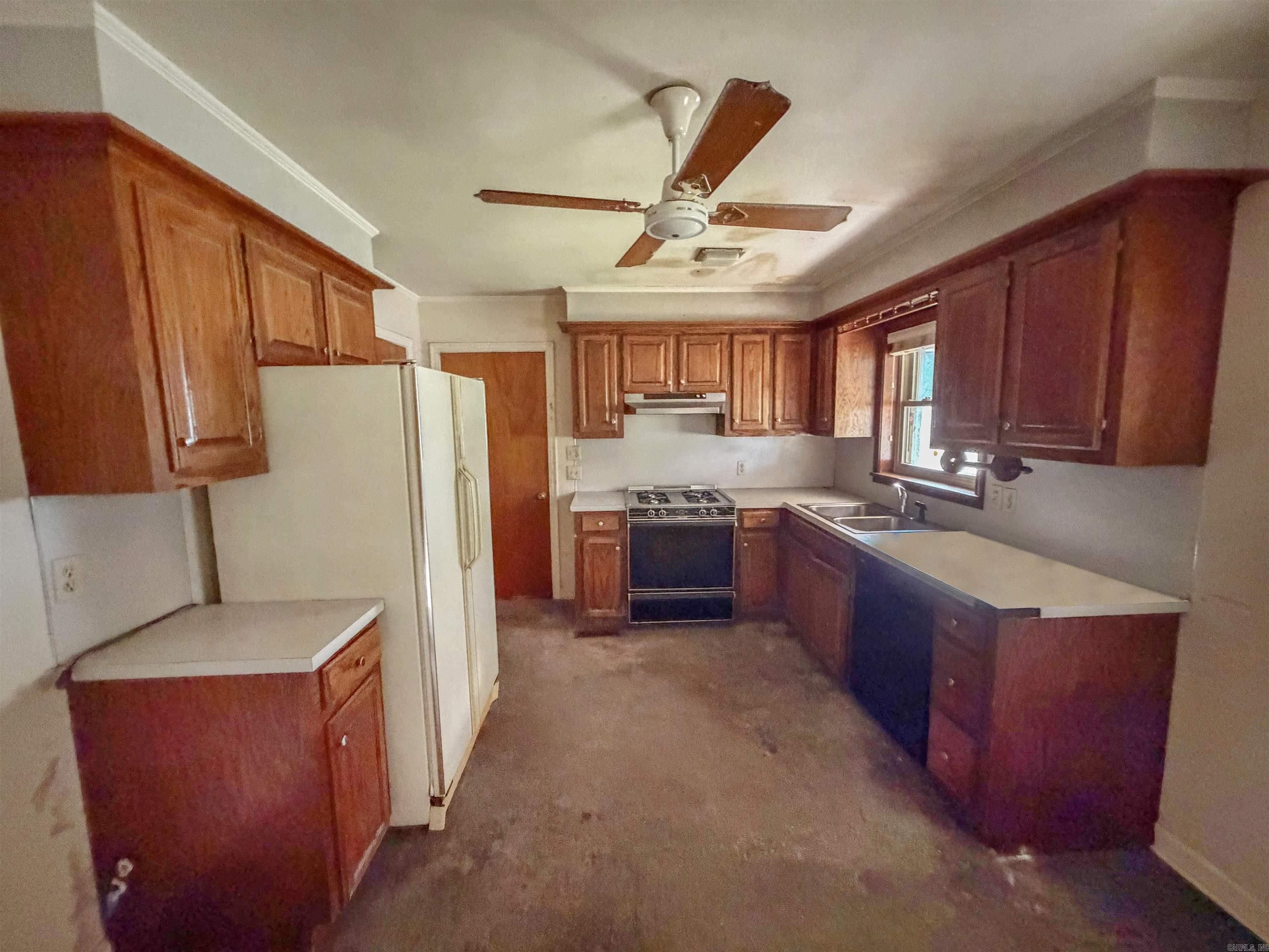 1008 North Place Property Photo 13
