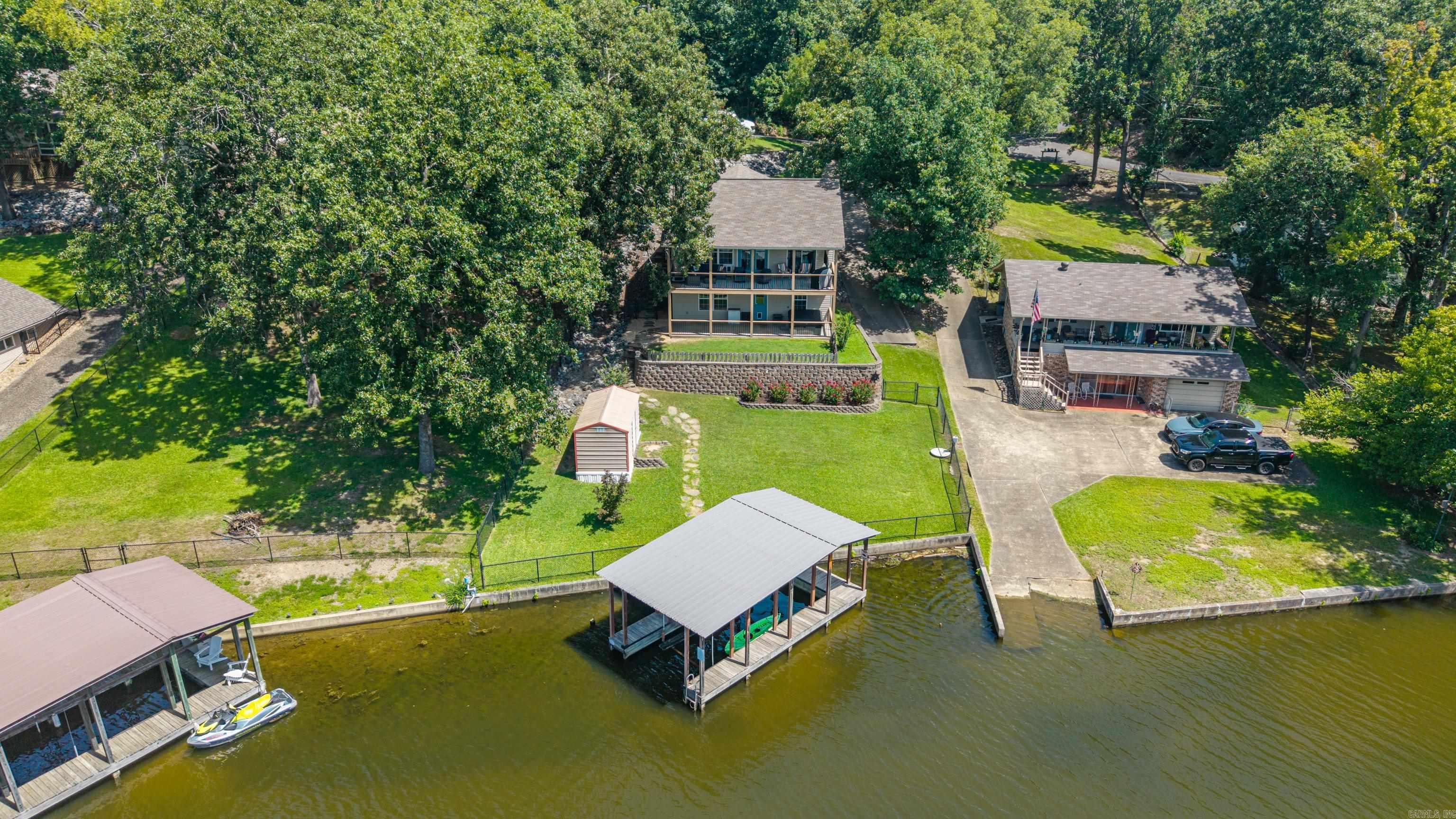 126 Southview Cir Circle Property Photo 4