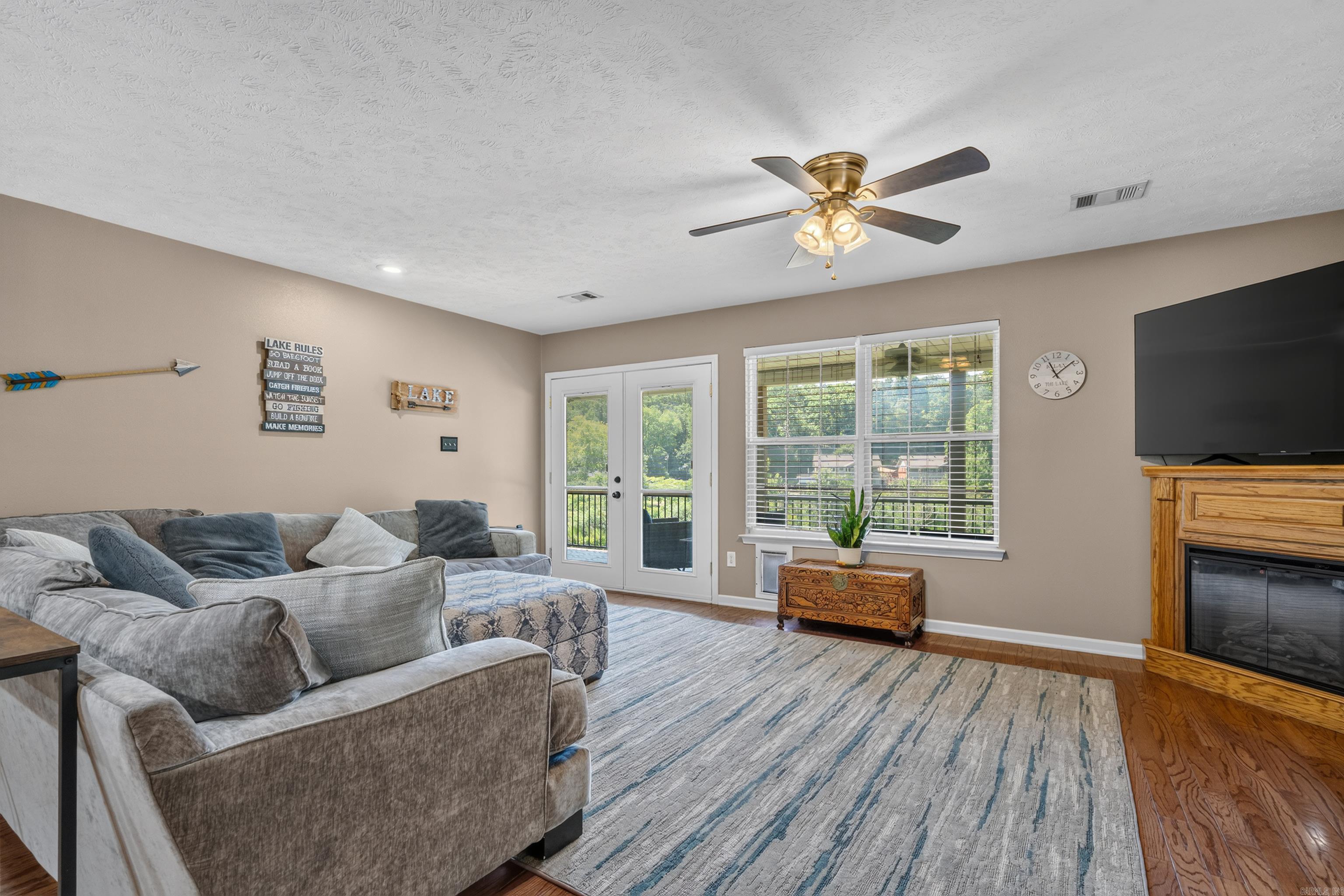 126 Southview Cir Circle Property Photo 7
