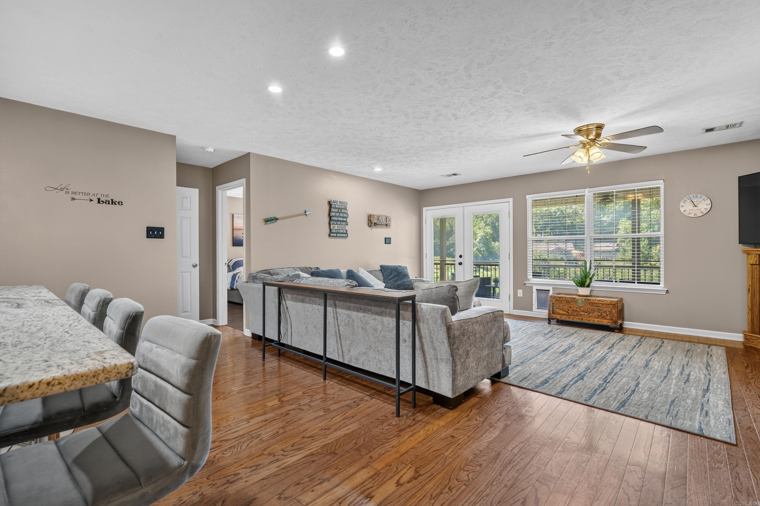 126 Southview Cir Circle Property Photo 10