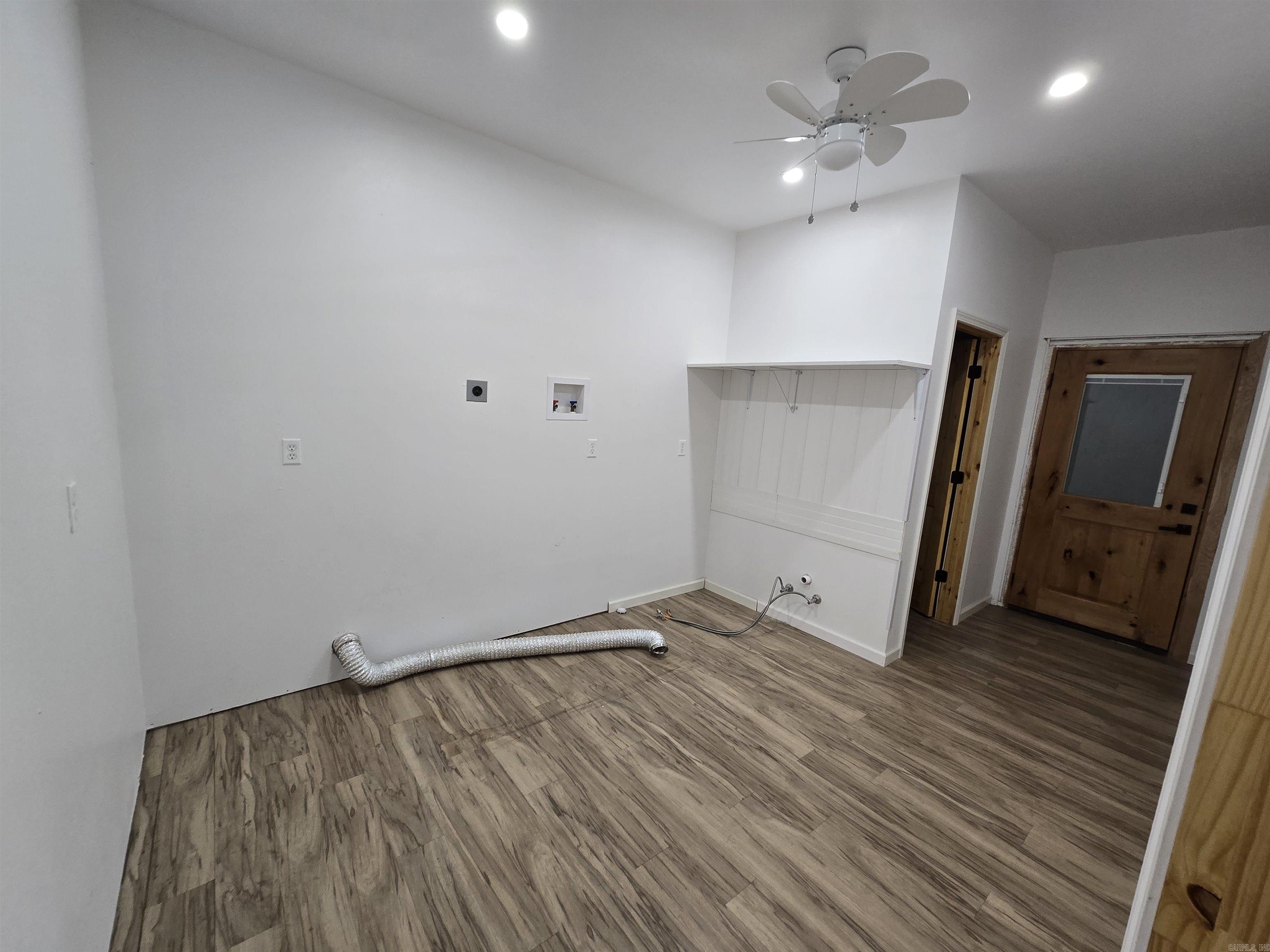29 Lauras Loop Property Photo 20