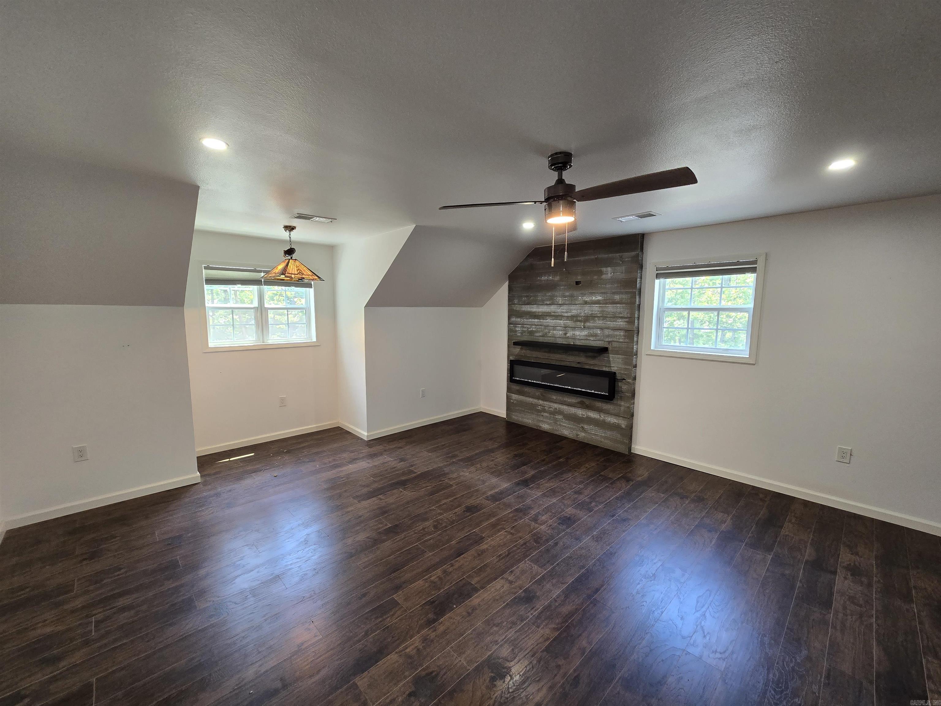 29 Lauras Loop Property Photo 28