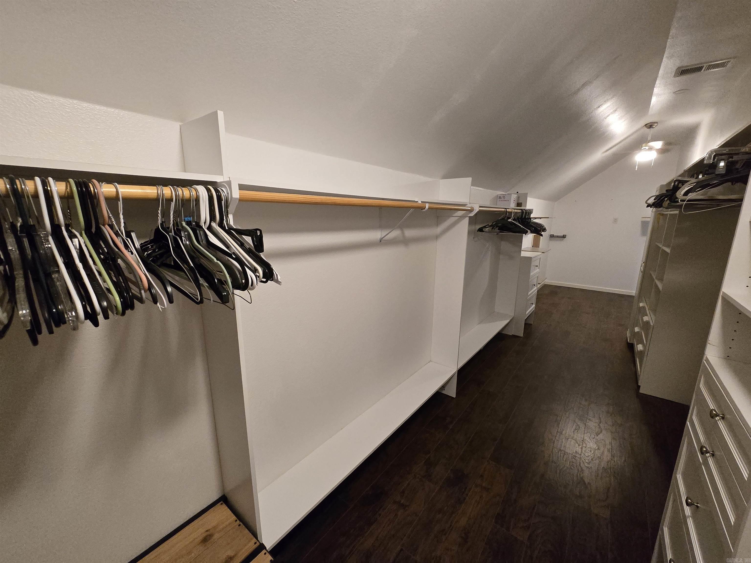 29 Lauras Loop Property Photo 41