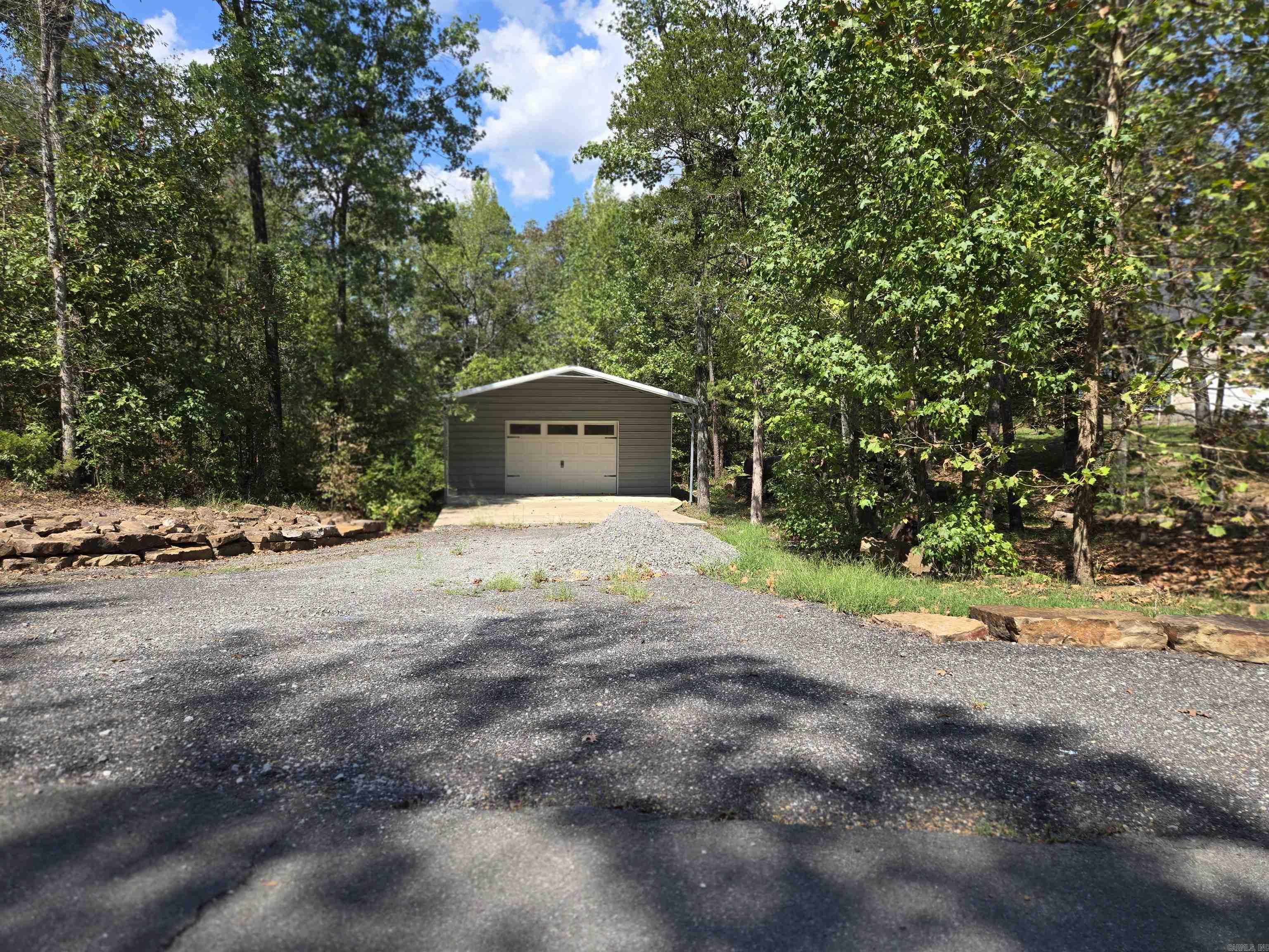 29 Lauras Loop Property Photo 49