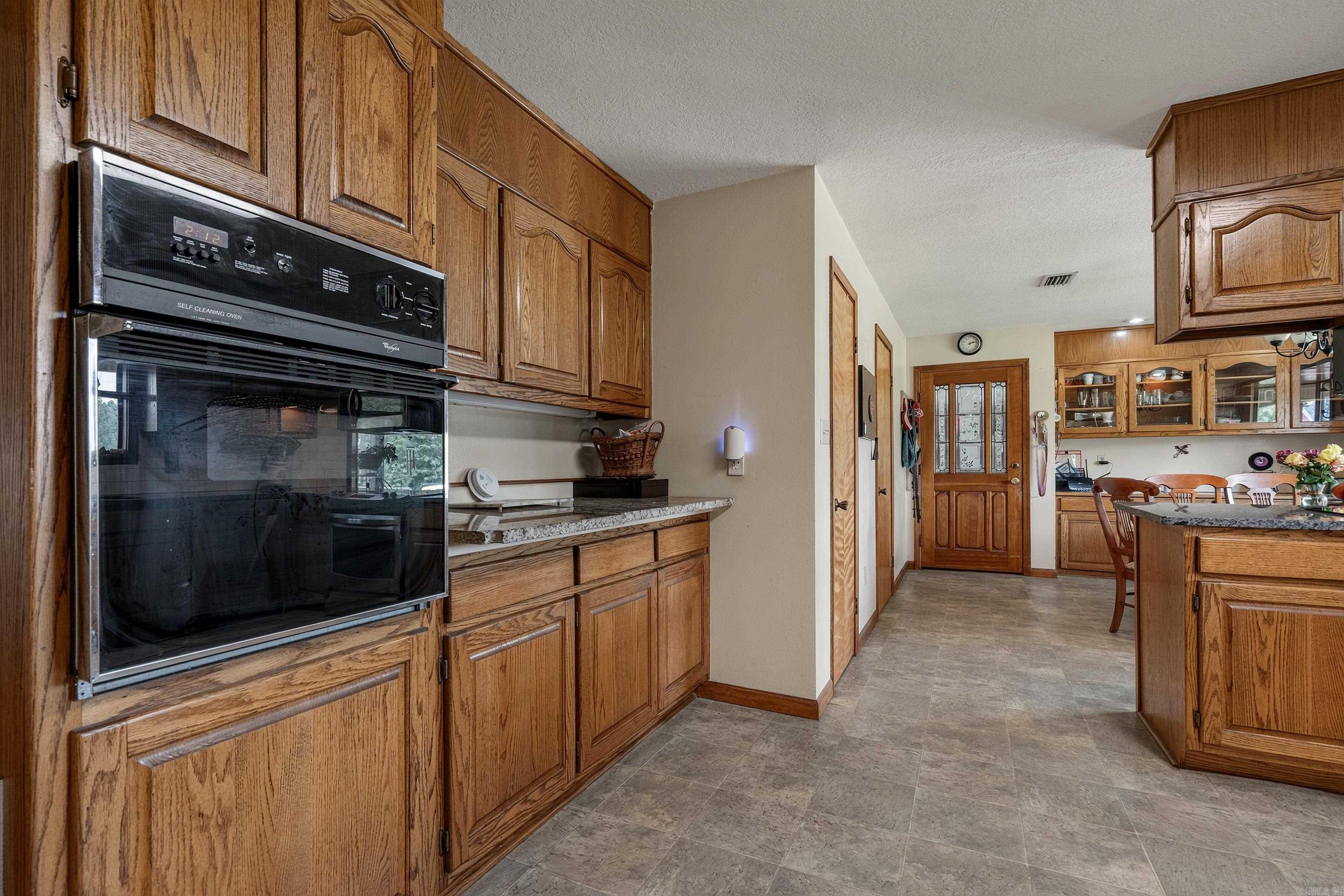 405 Jackson Street Property Photo 17