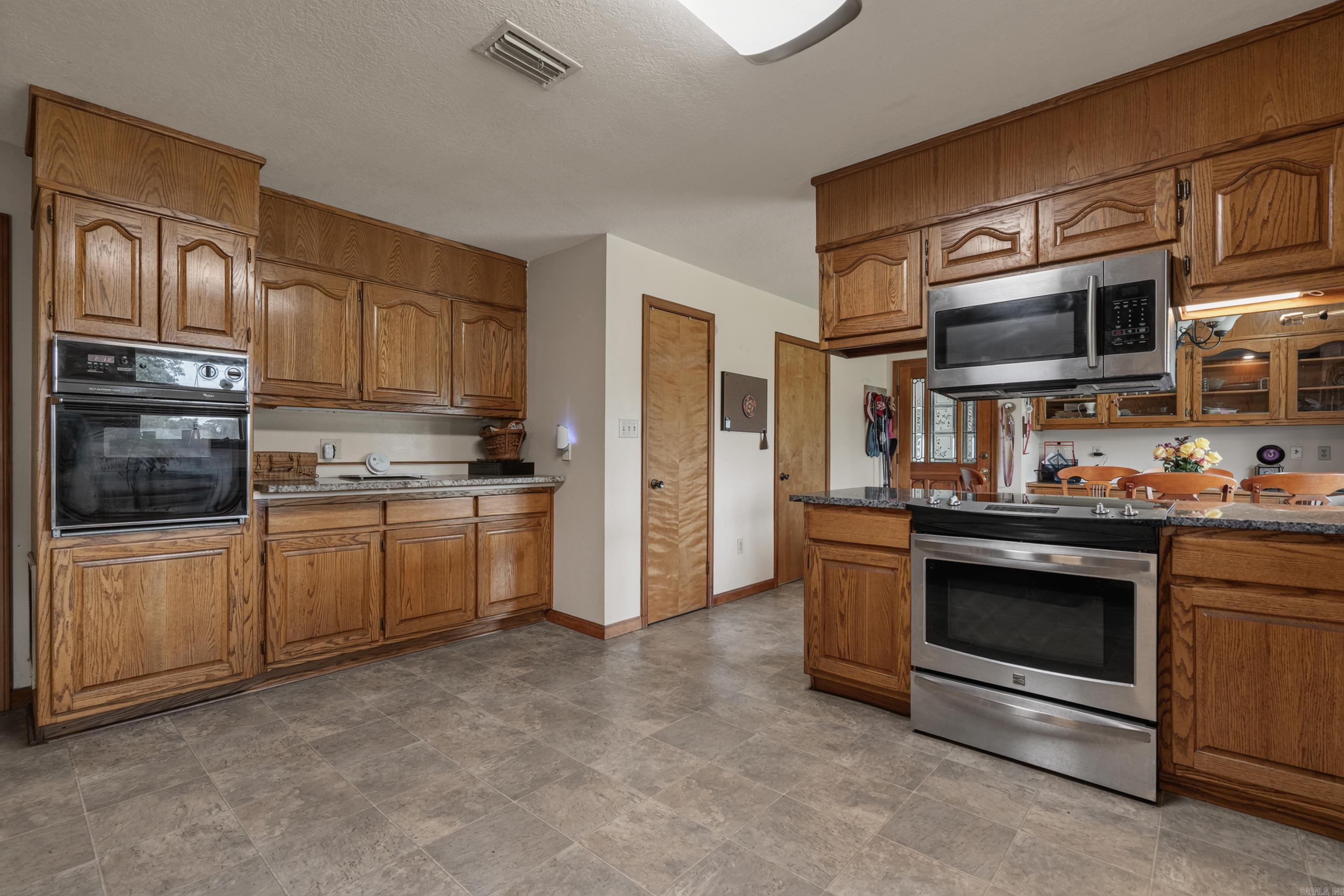 405 Jackson Street Property Photo 18