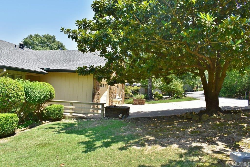 48 Majorca Drive Property Photo 4
