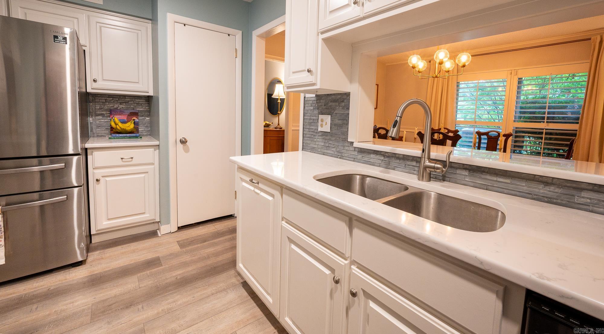 32 Hampshire Circle Property Photo 17
