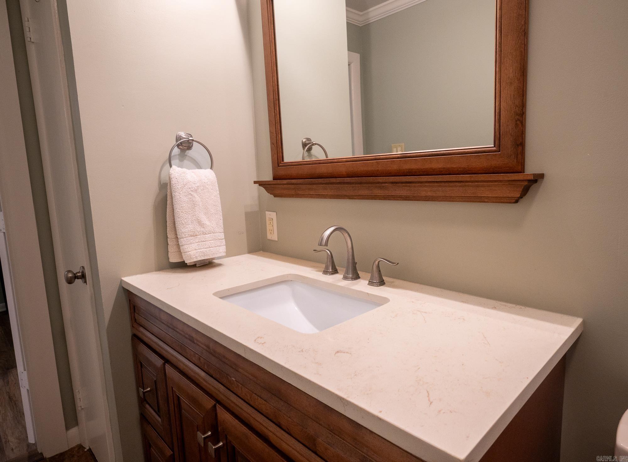 32 Hampshire Circle Property Photo 21