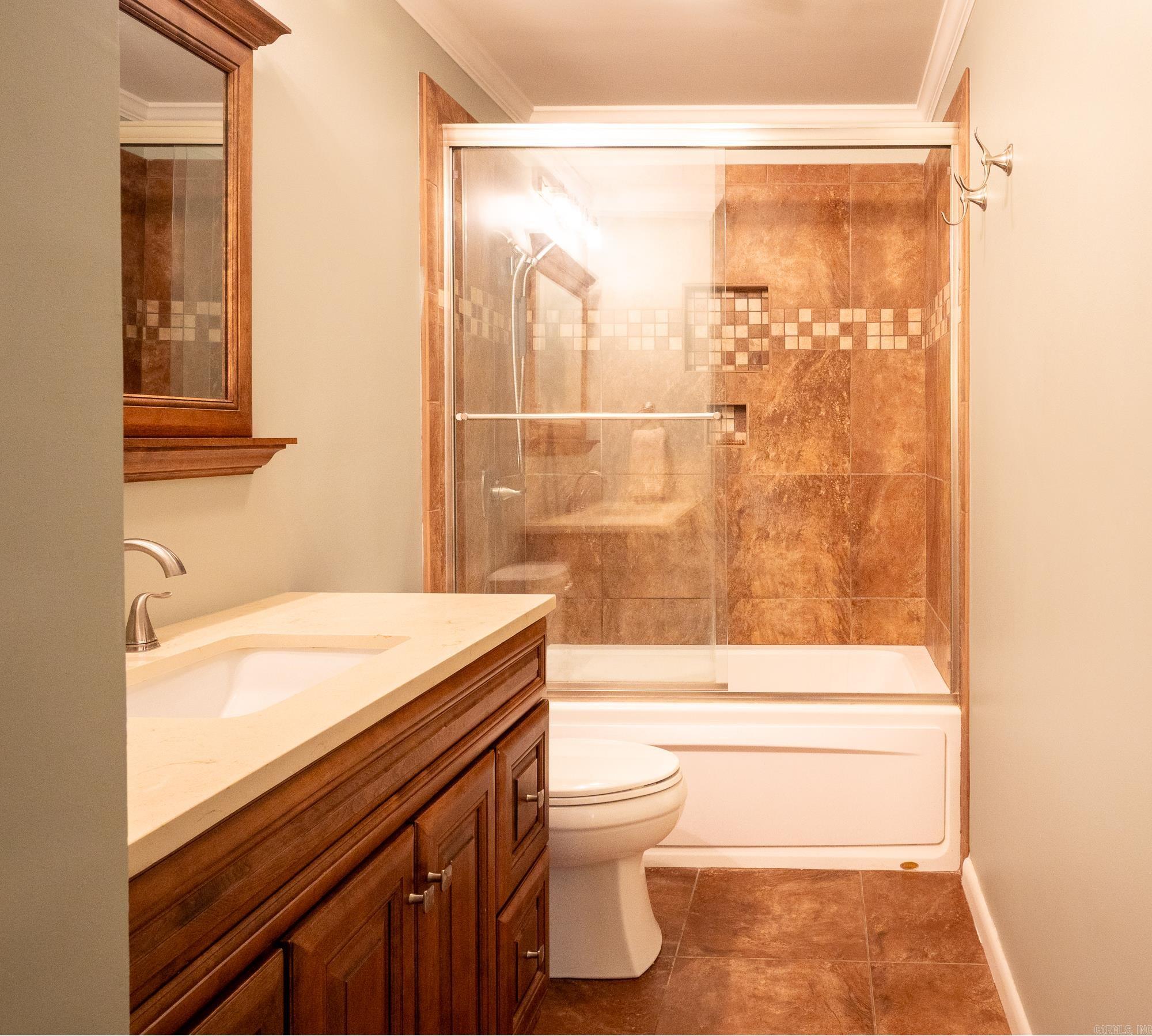 32 Hampshire Circle Property Photo 35