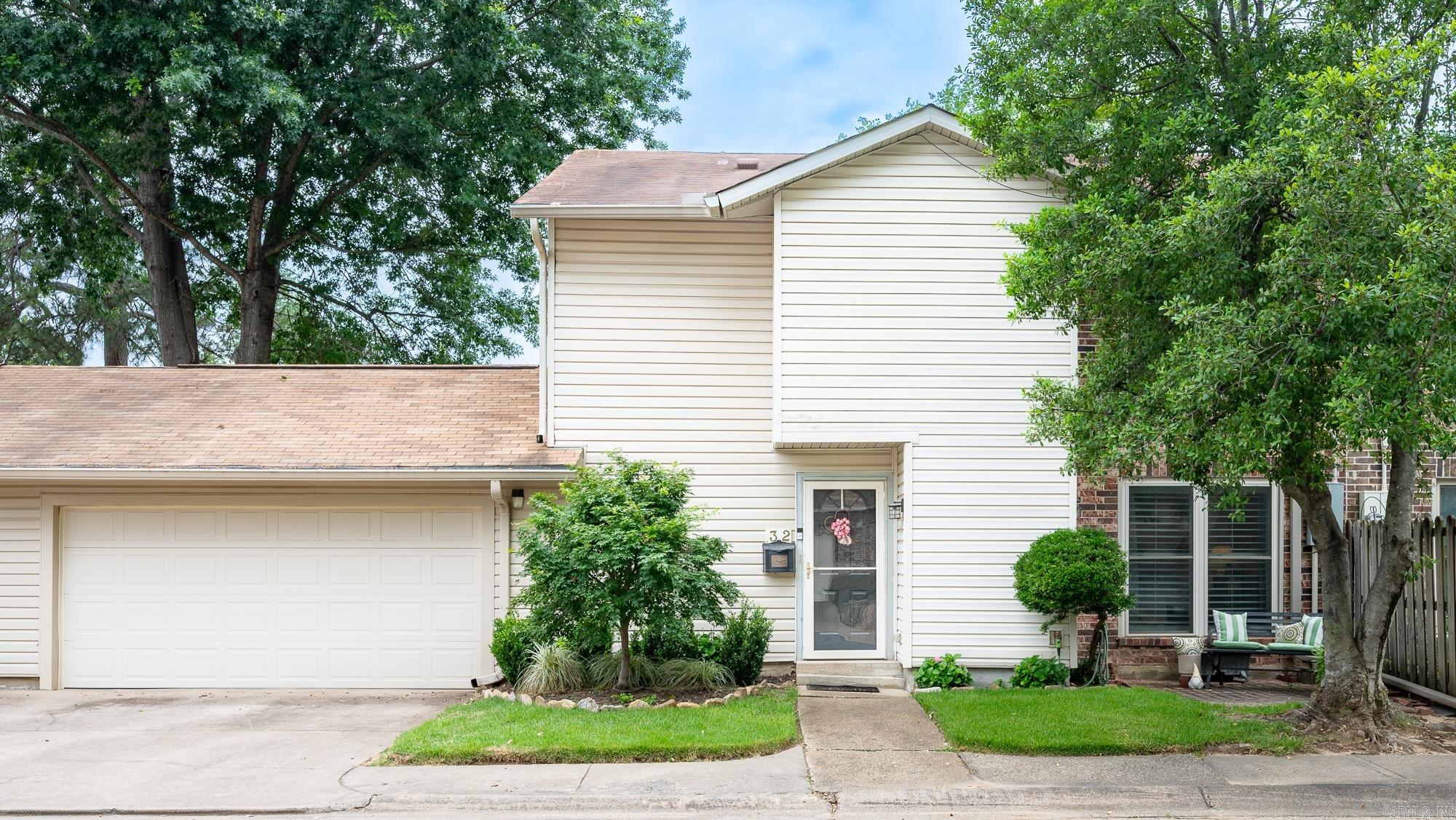 32 Hampshire Circle Property Photo 44
