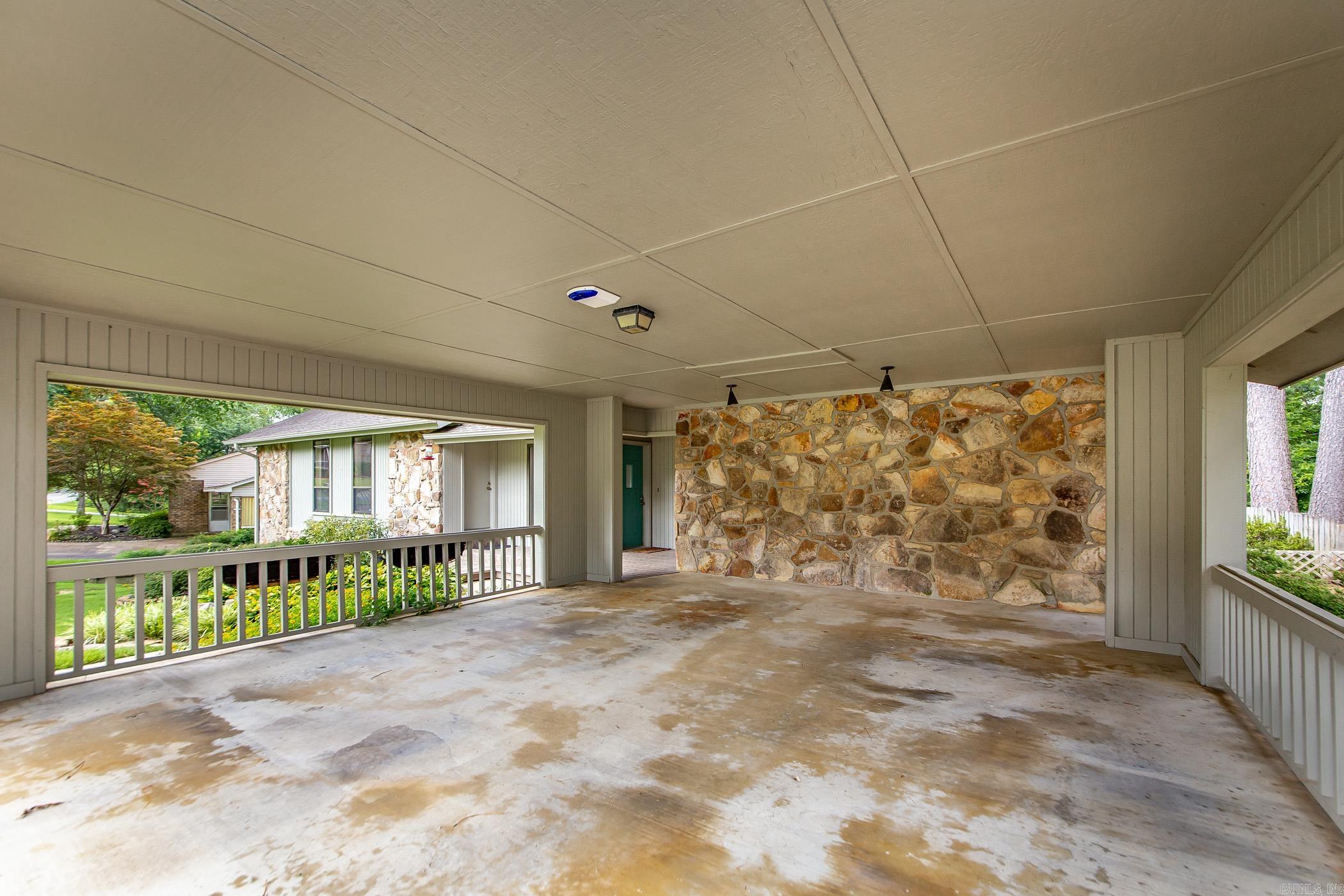 970 Anderson Circle Property Photo 3