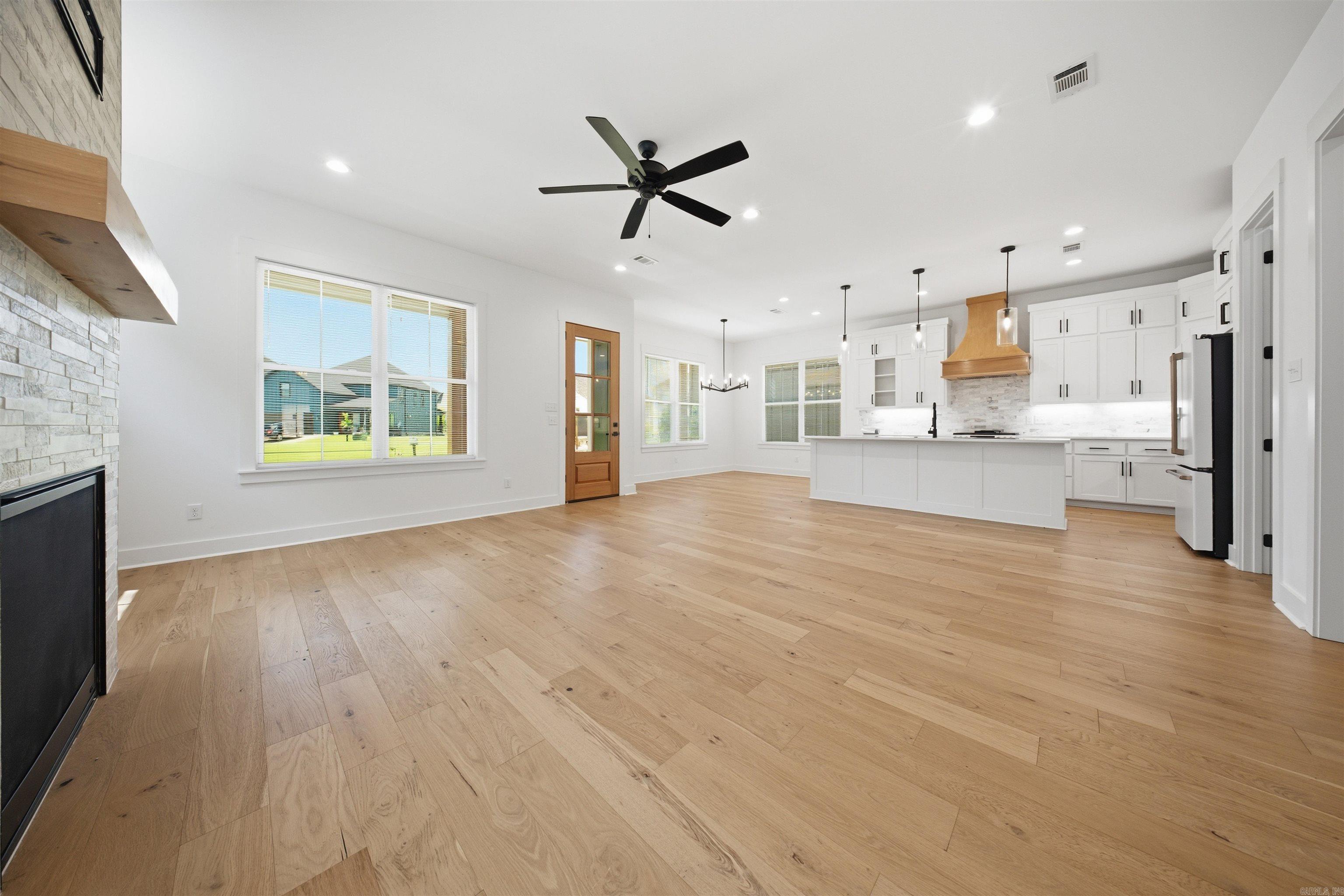 1412 Nanterre Street Property Photo 6
