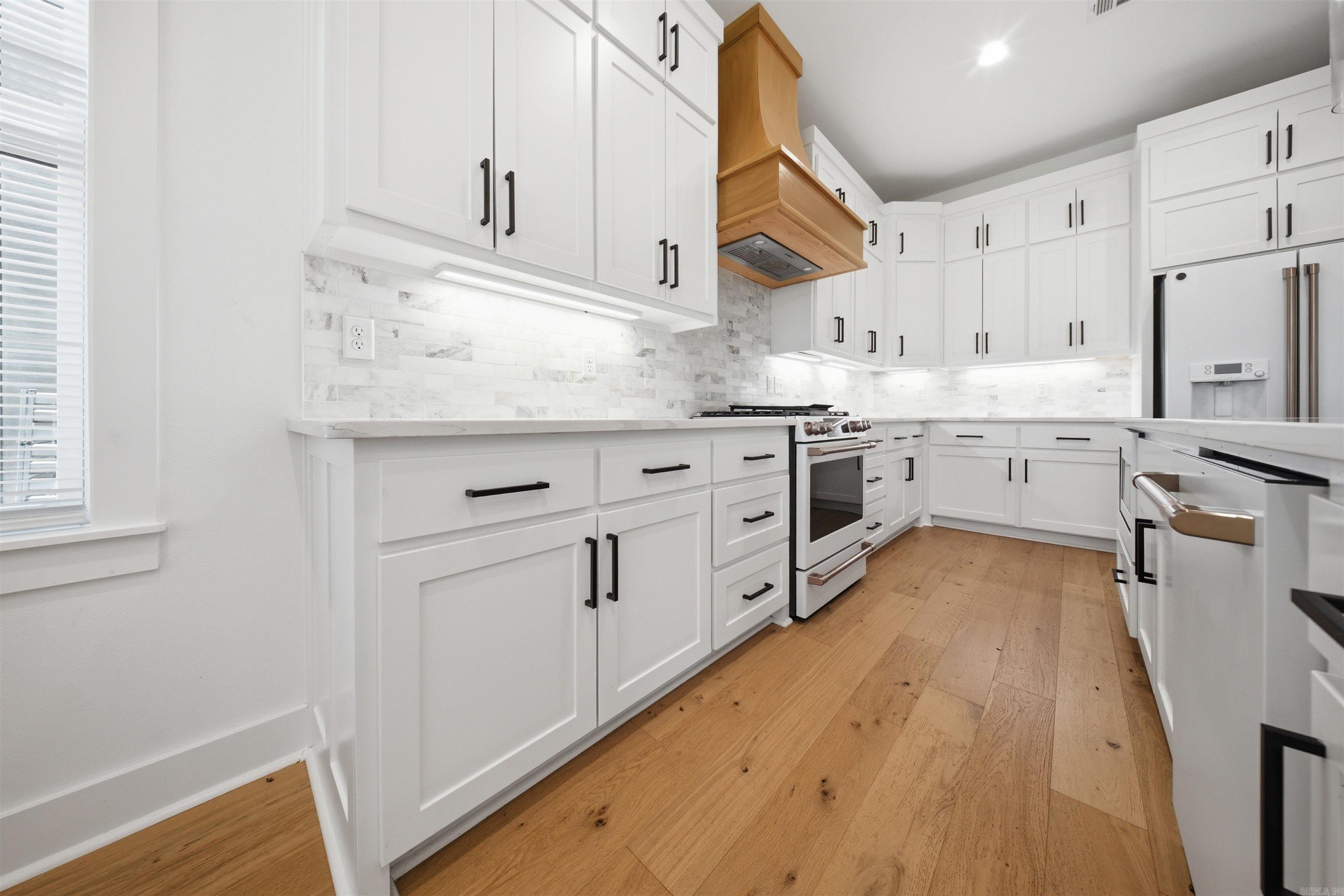 1412 Nanterre Street Property Photo 17