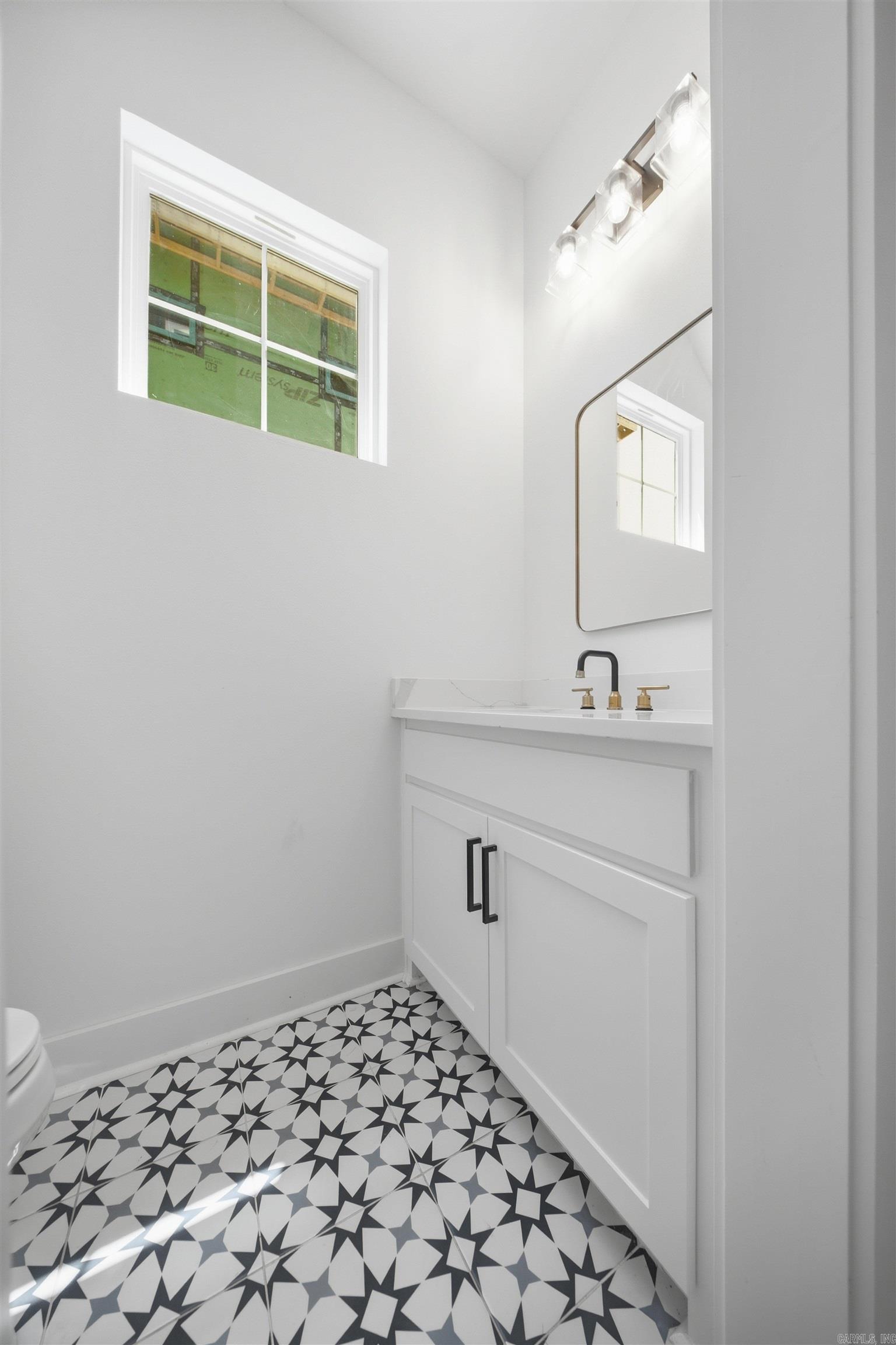 1412 Nanterre Street Property Photo 22