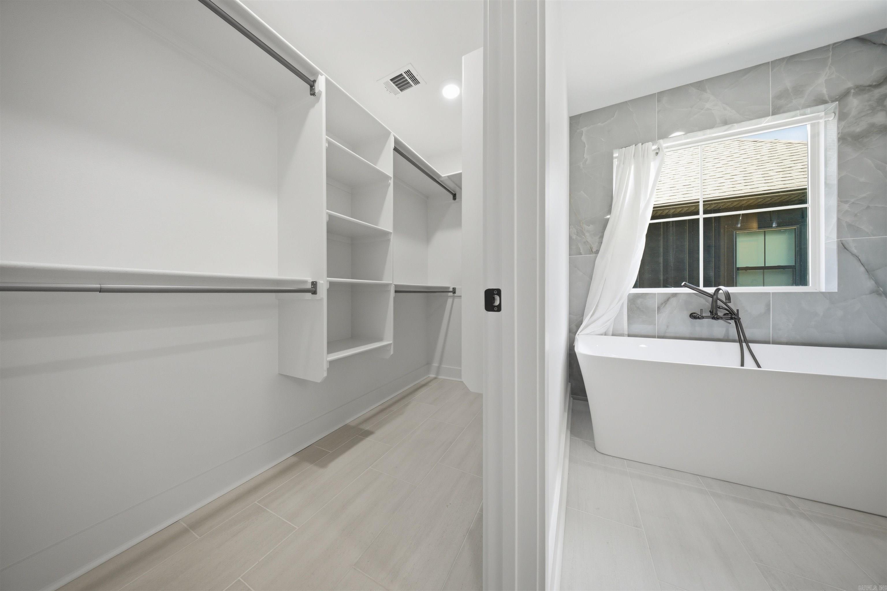 1412 Nanterre Street Property Photo 40