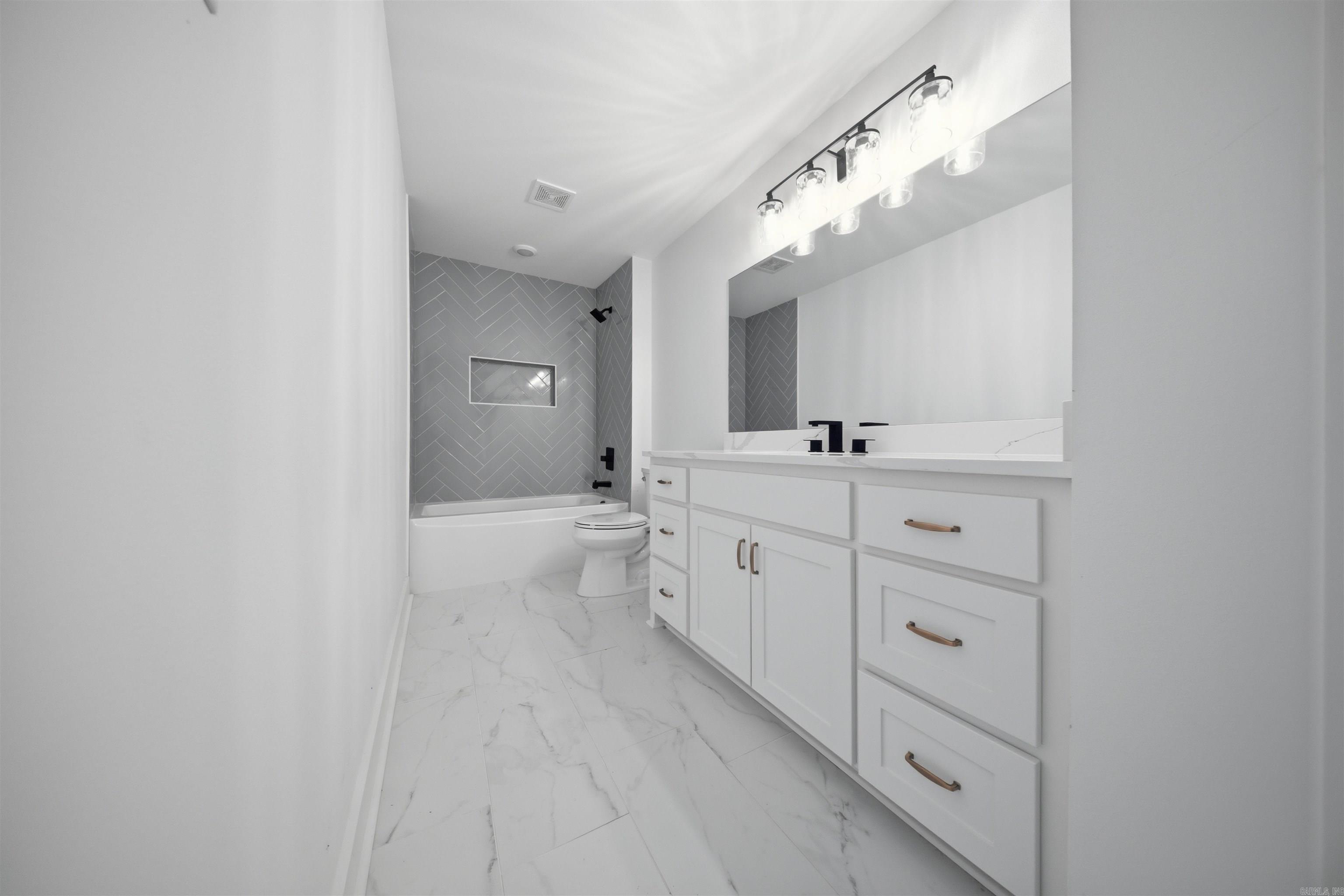 1412 Nanterre Street Property Photo 45