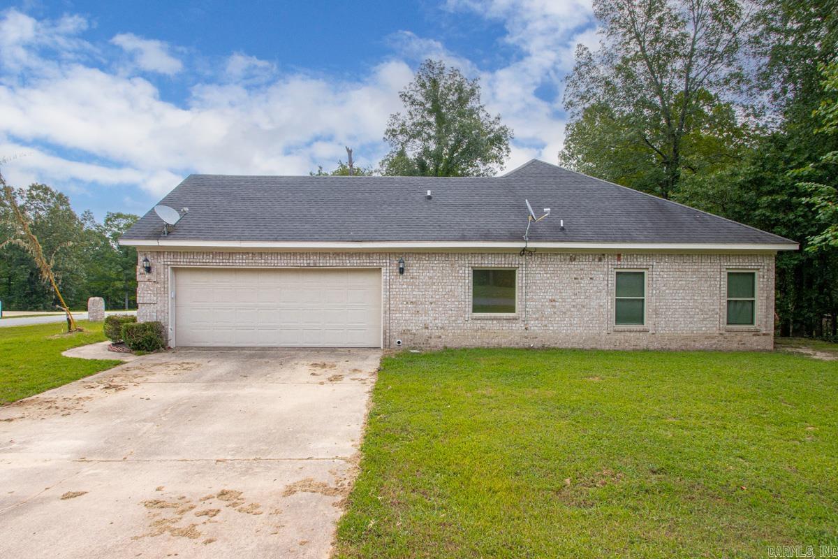 12008 Oak Valley Drive Property Photo 2