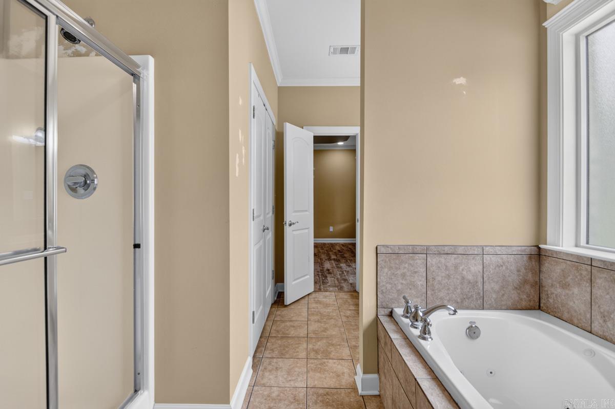 12008 Oak Valley Drive Property Photo 20
