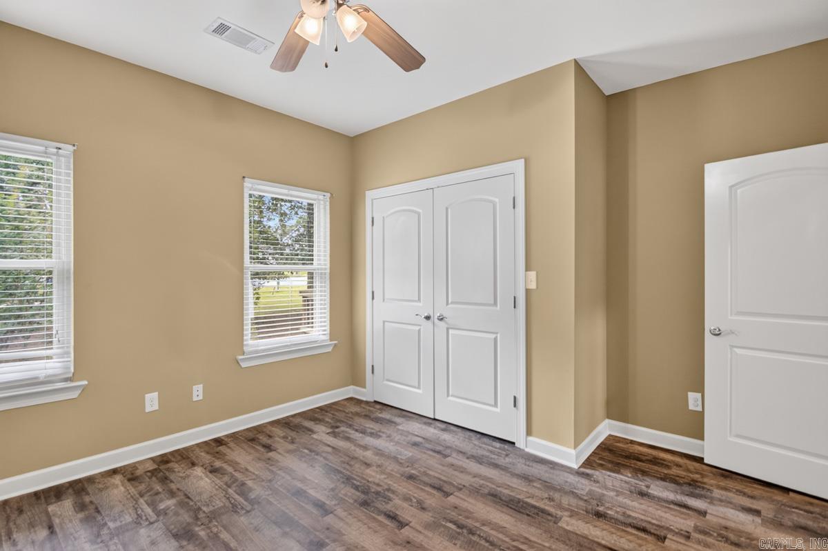 12008 Oak Valley Drive Property Photo 25