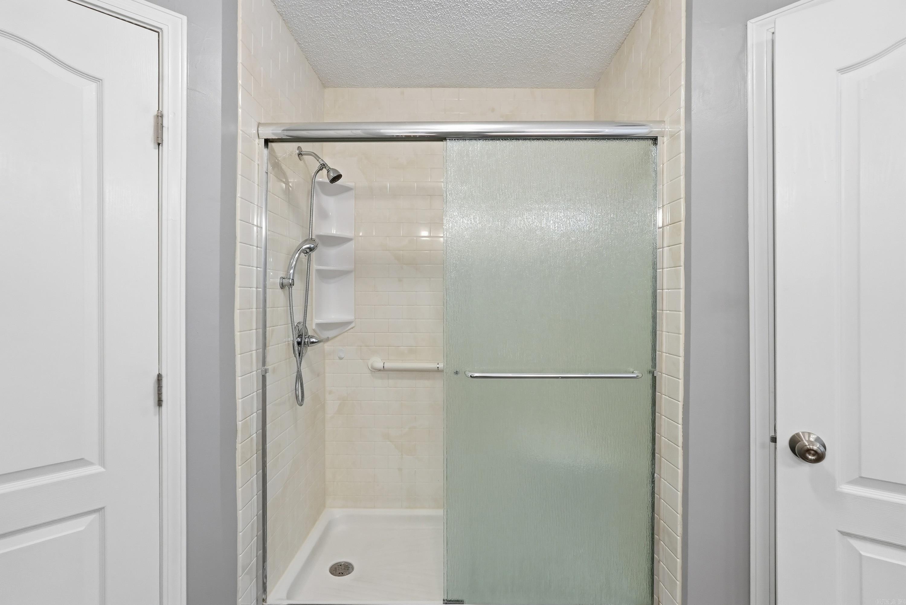 47 Neal Cove Property Photo 12