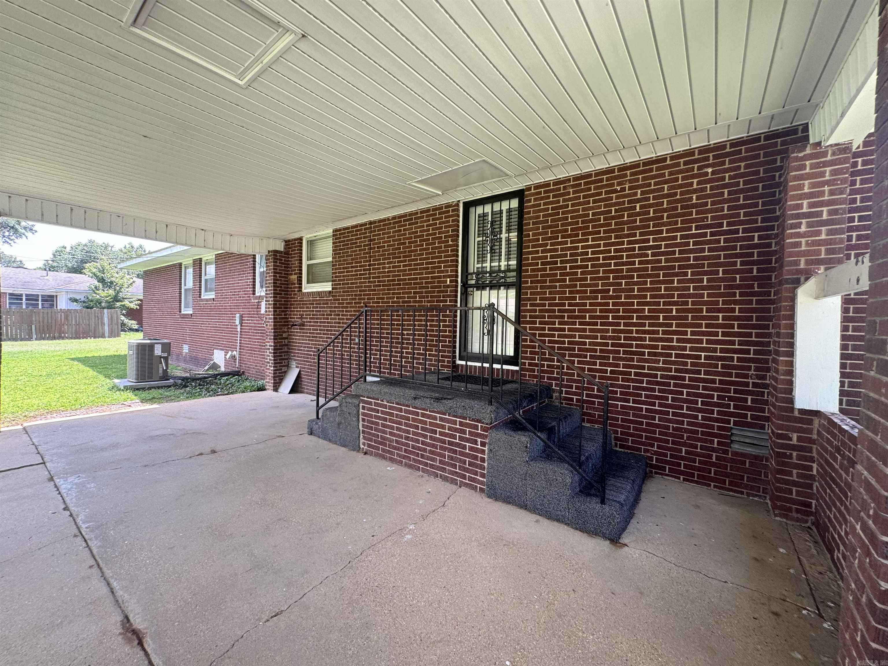 800 Sw 9th Street Property Photo 4