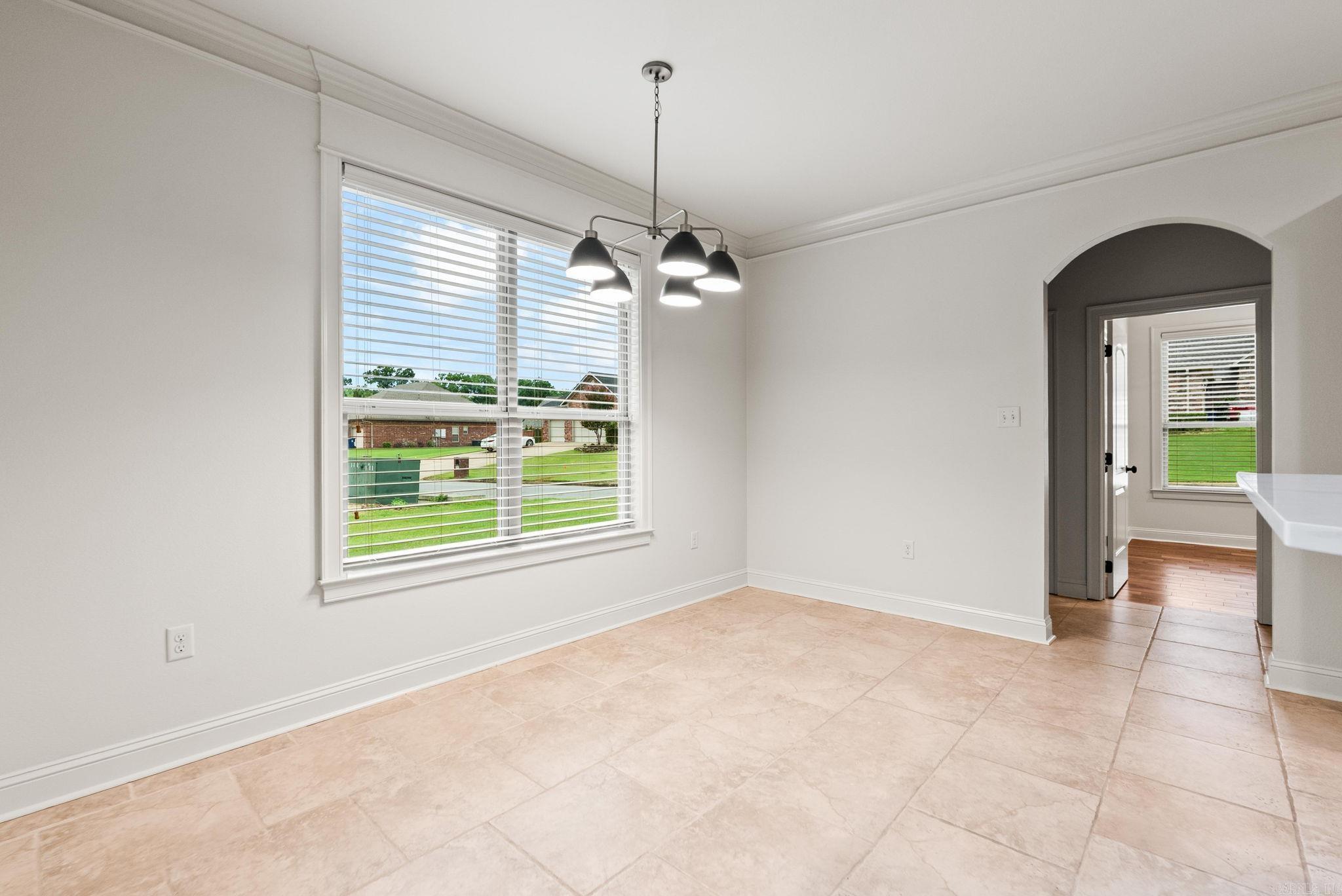 141 Oneida Way Property Photo 11