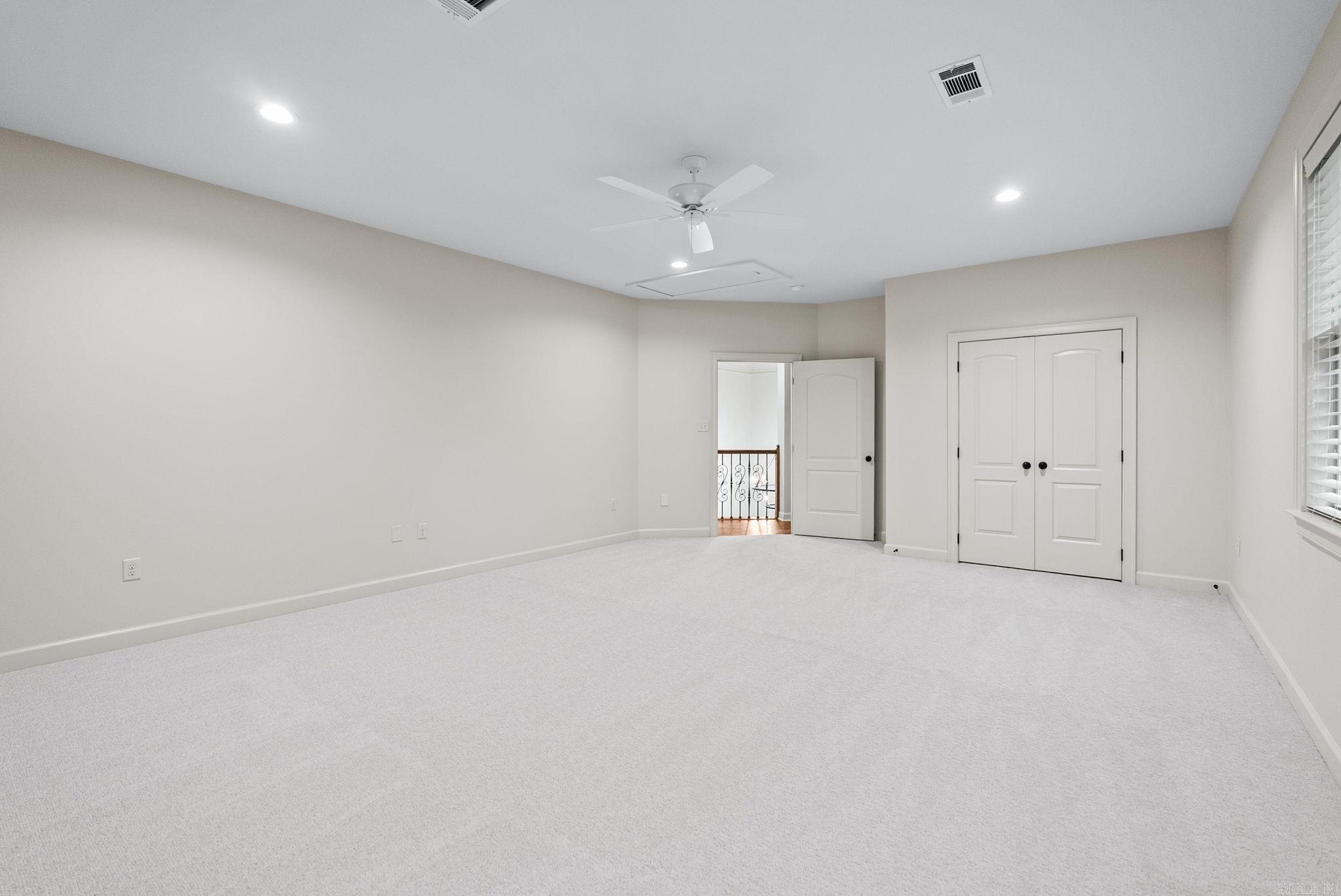 141 Oneida Way Property Photo 39