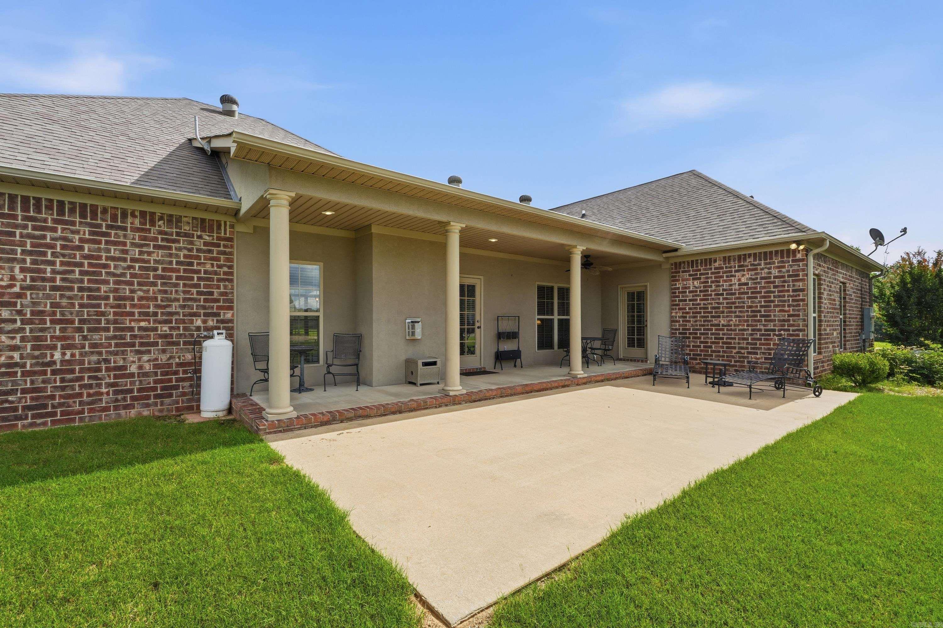 10 Colt Loop Property Photo 2
