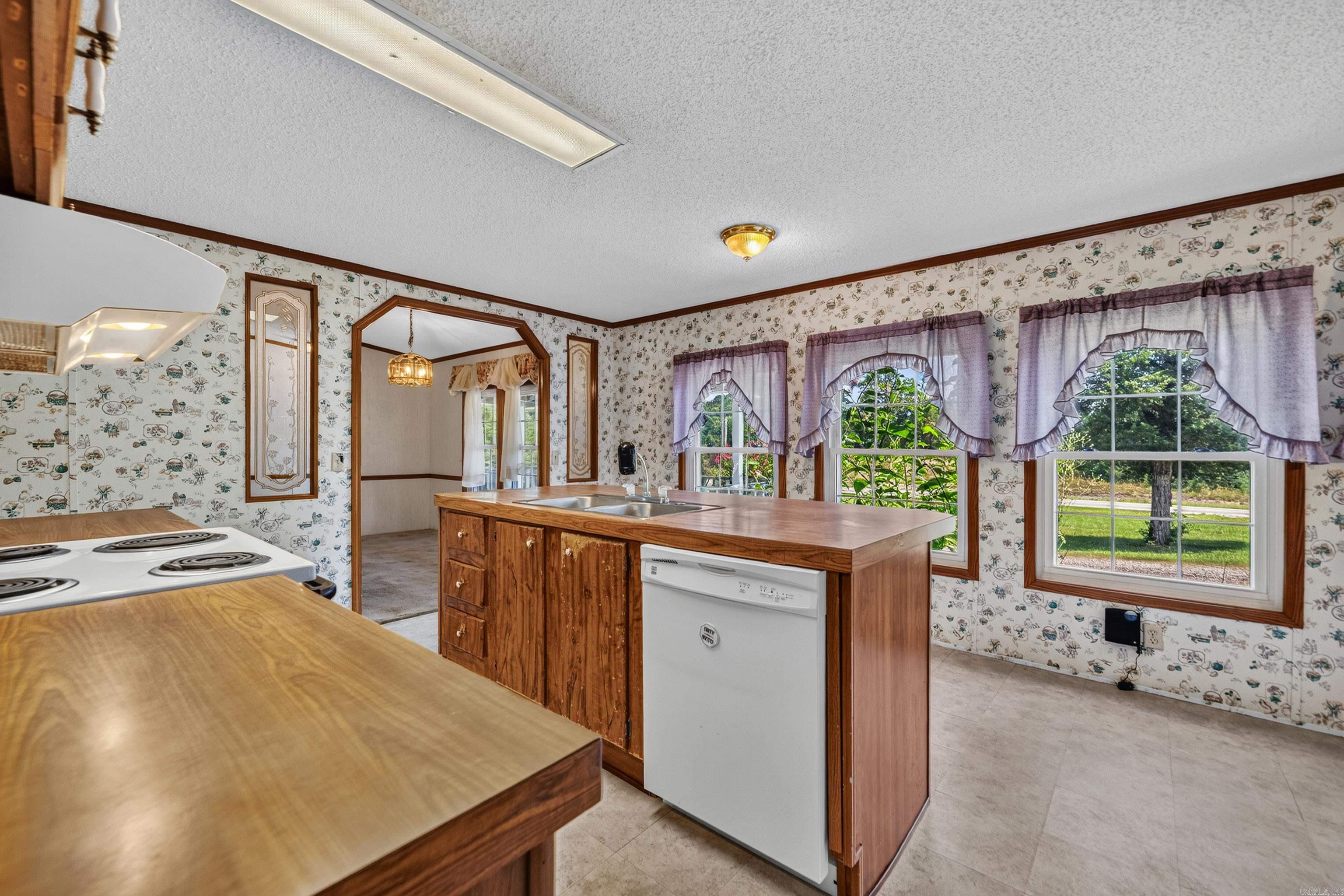 9917 Highway 128 Property Photo 14