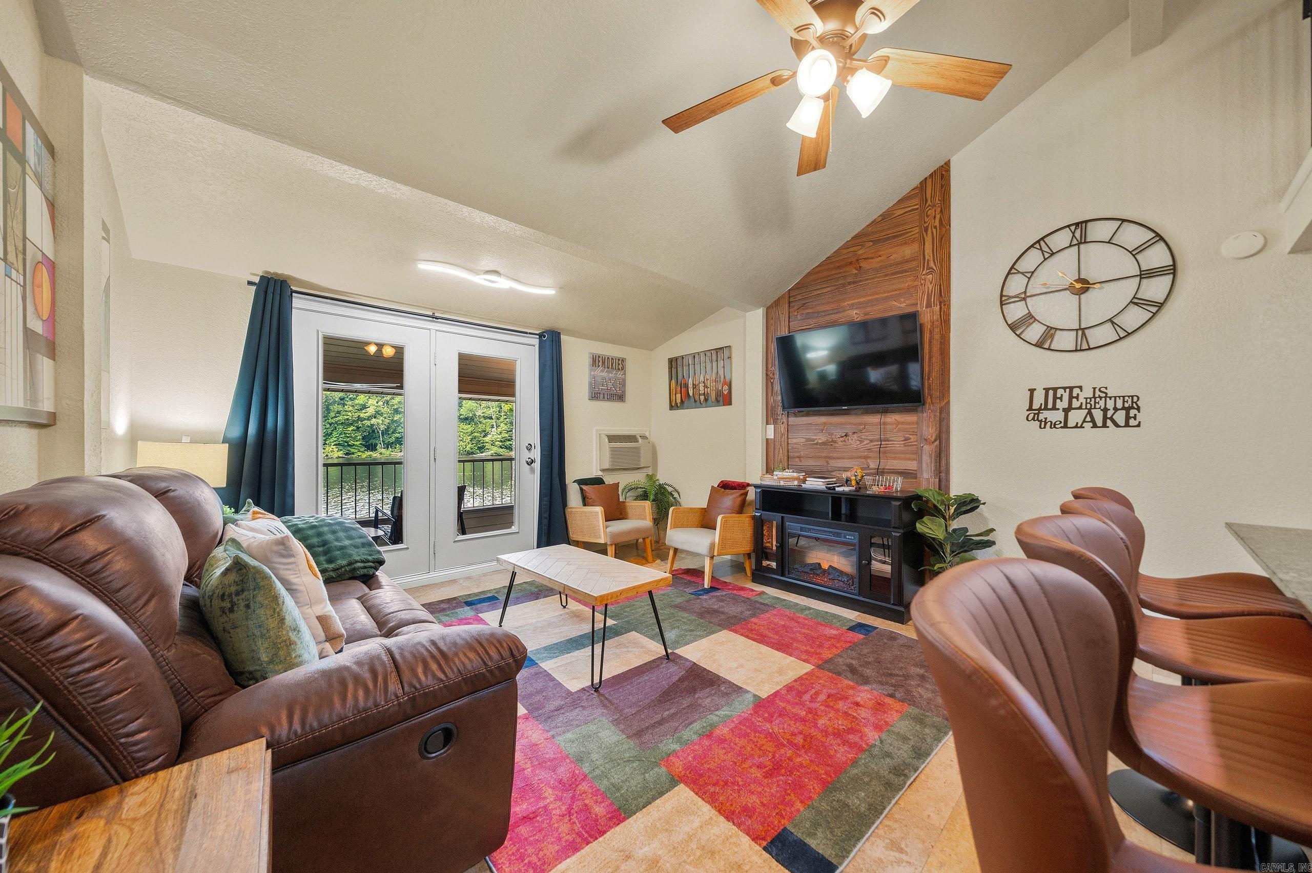 179 River Mill Ct D3 Property Photo 2